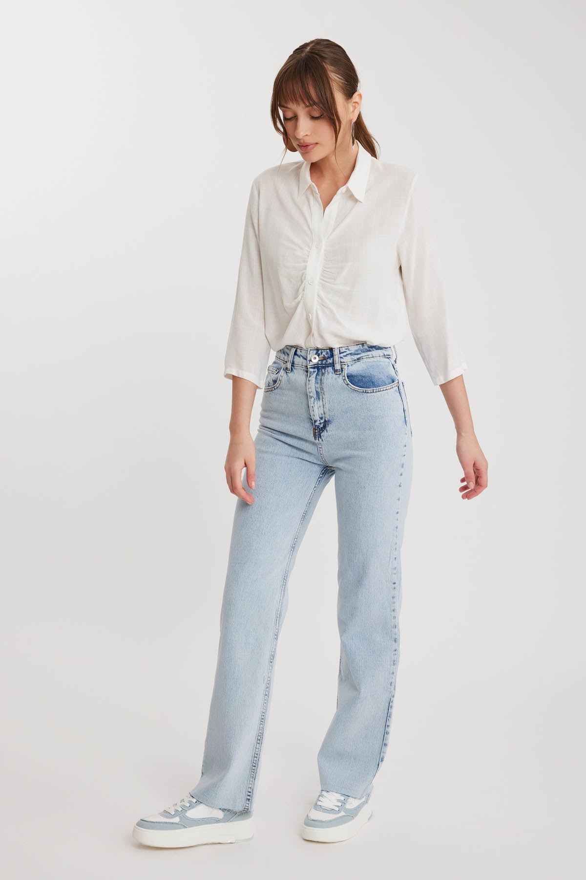 STRAIGHT FIT JEANS