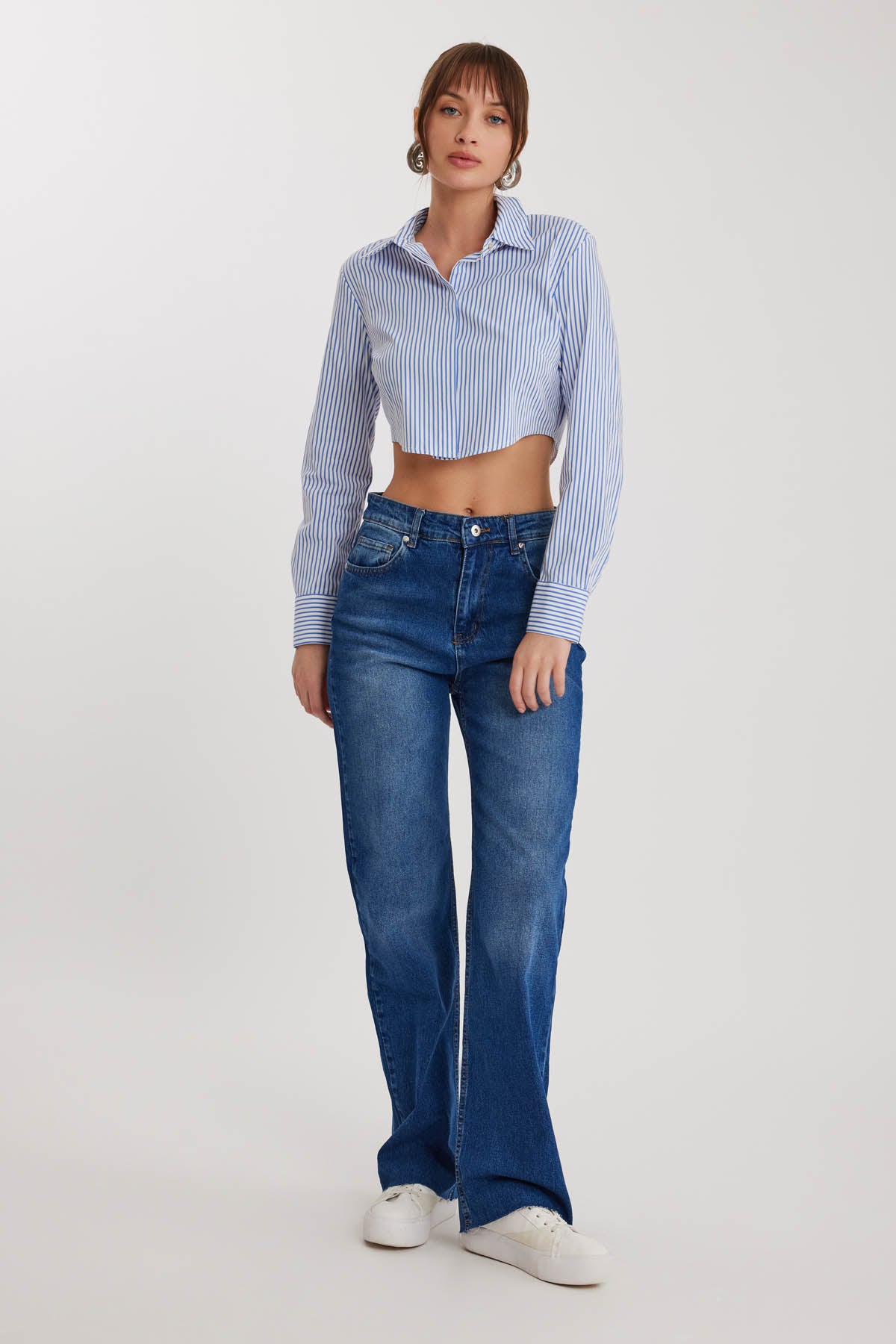 STRAIGHT FIT JEANS