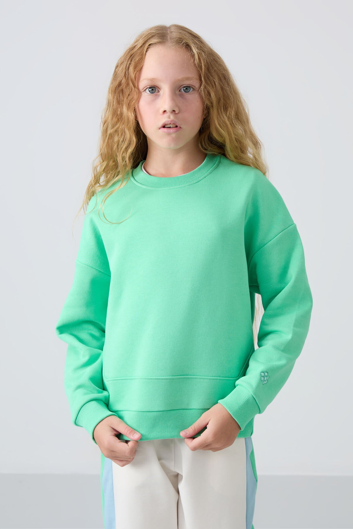 Light Green Cotton Fleece-Lined Soft Textured Oversize Embroidered Girls' Sweatshirt - 75150