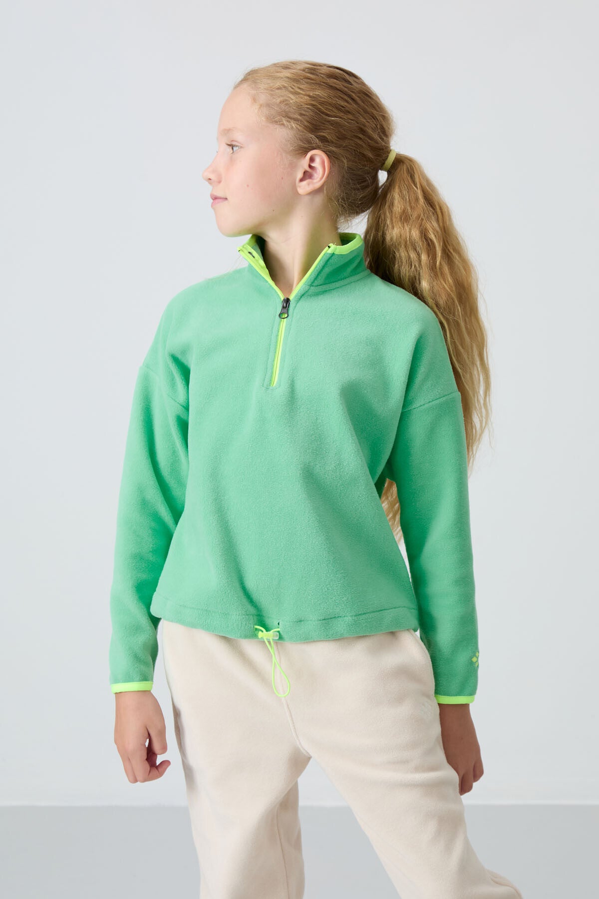 Forest Green Thick Soft Textured Standard Fit Embroidered Fleece Girls' Sweatshirt - 75151