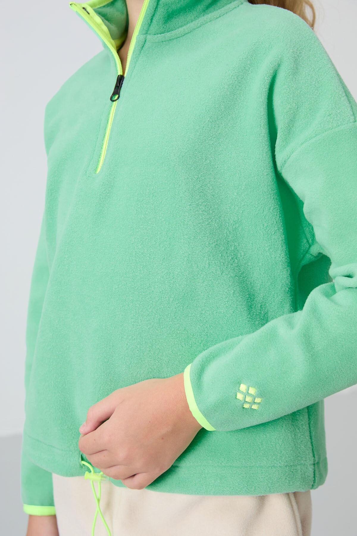 Forest Green Thick Soft Textured Standard Fit Embroidered Fleece Girls' Sweatshirt - 75151