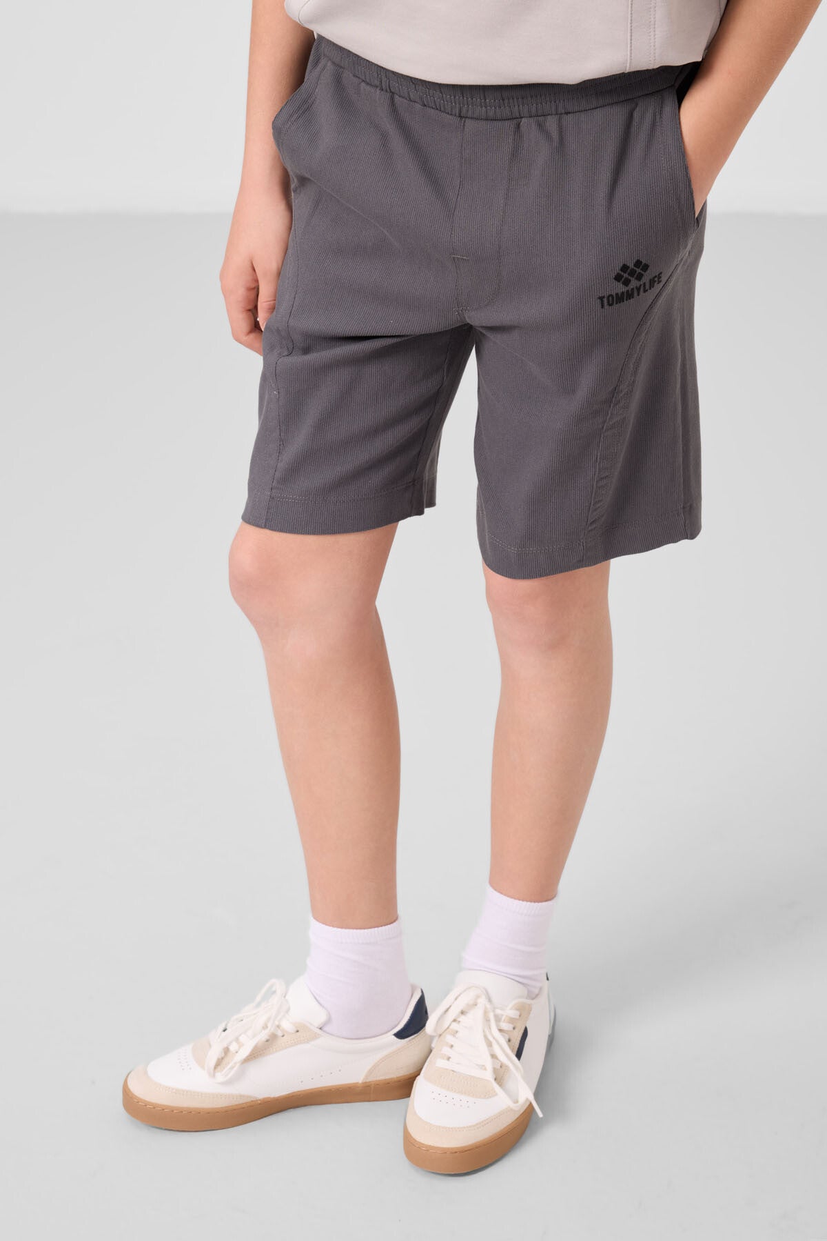 Stone-Anthracite Cotton Oversize Fit Weaving Lightweight Flexible Chino Shorts Set - 11276