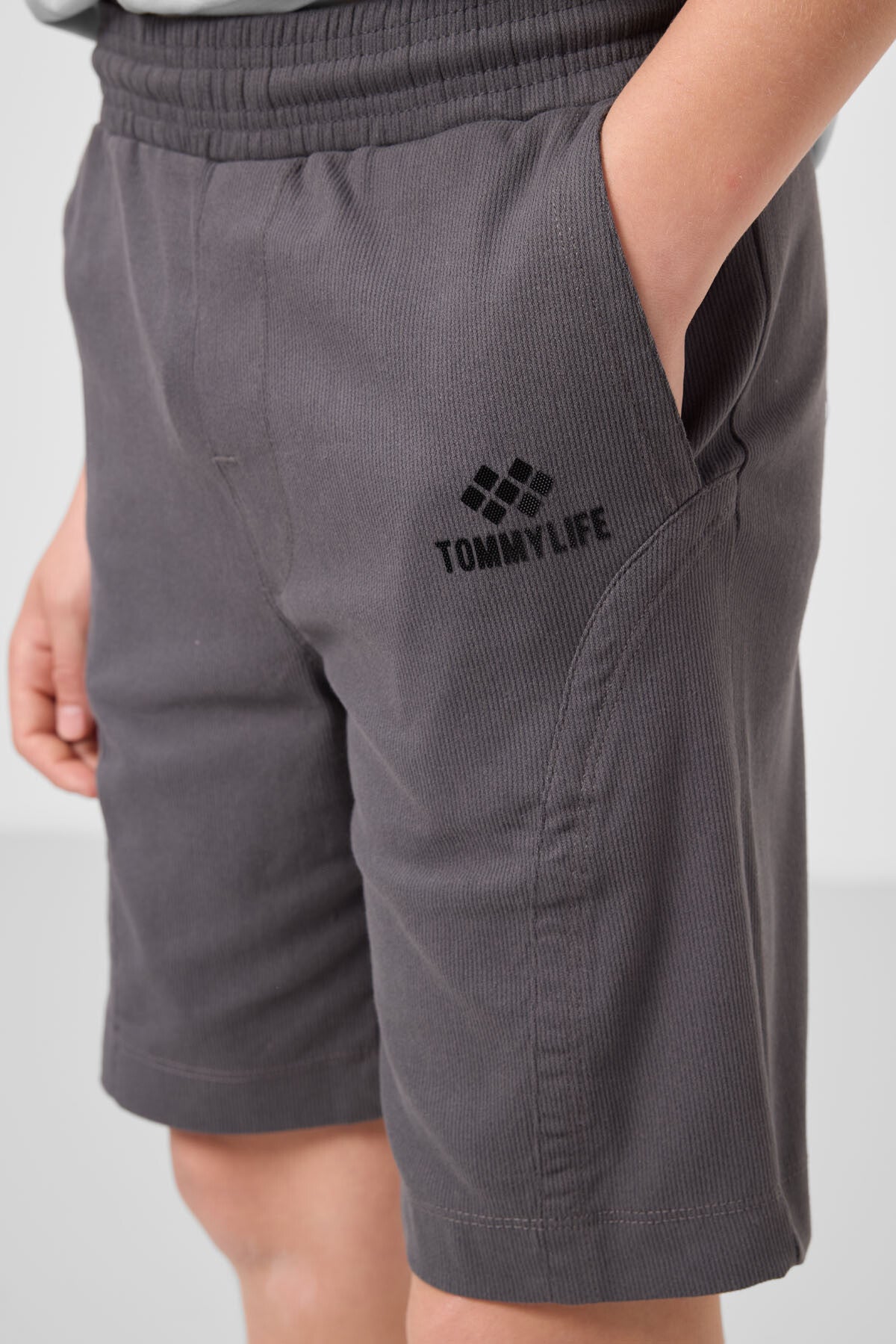 Stone-Anthracite Cotton Oversize Fit Weaving Lightweight Flexible Chino Shorts Set - 11276