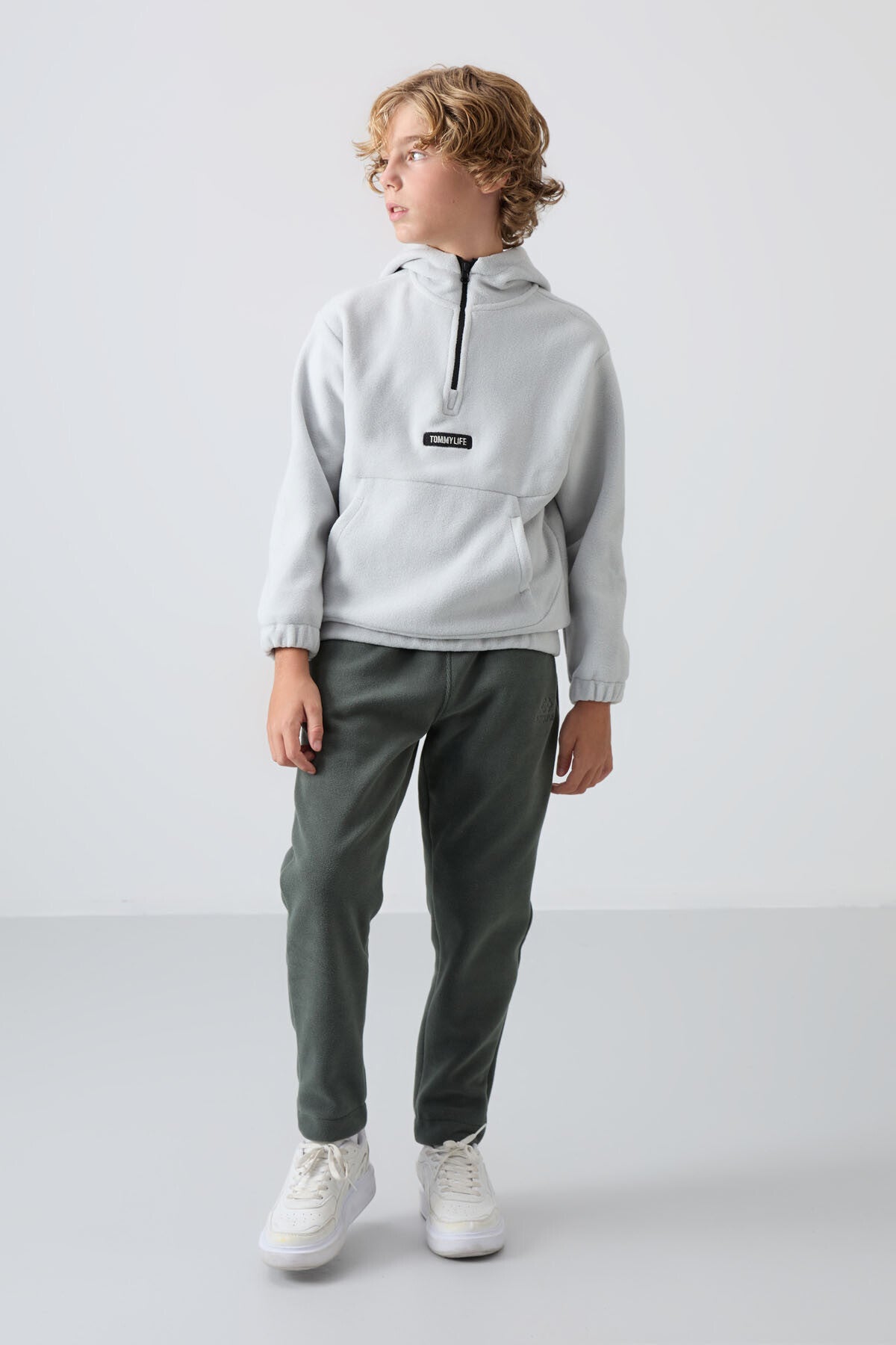 Thick Stone Soft Textured Standard Fit Embroidered Fleece Boys' Sweatshirt - 11230