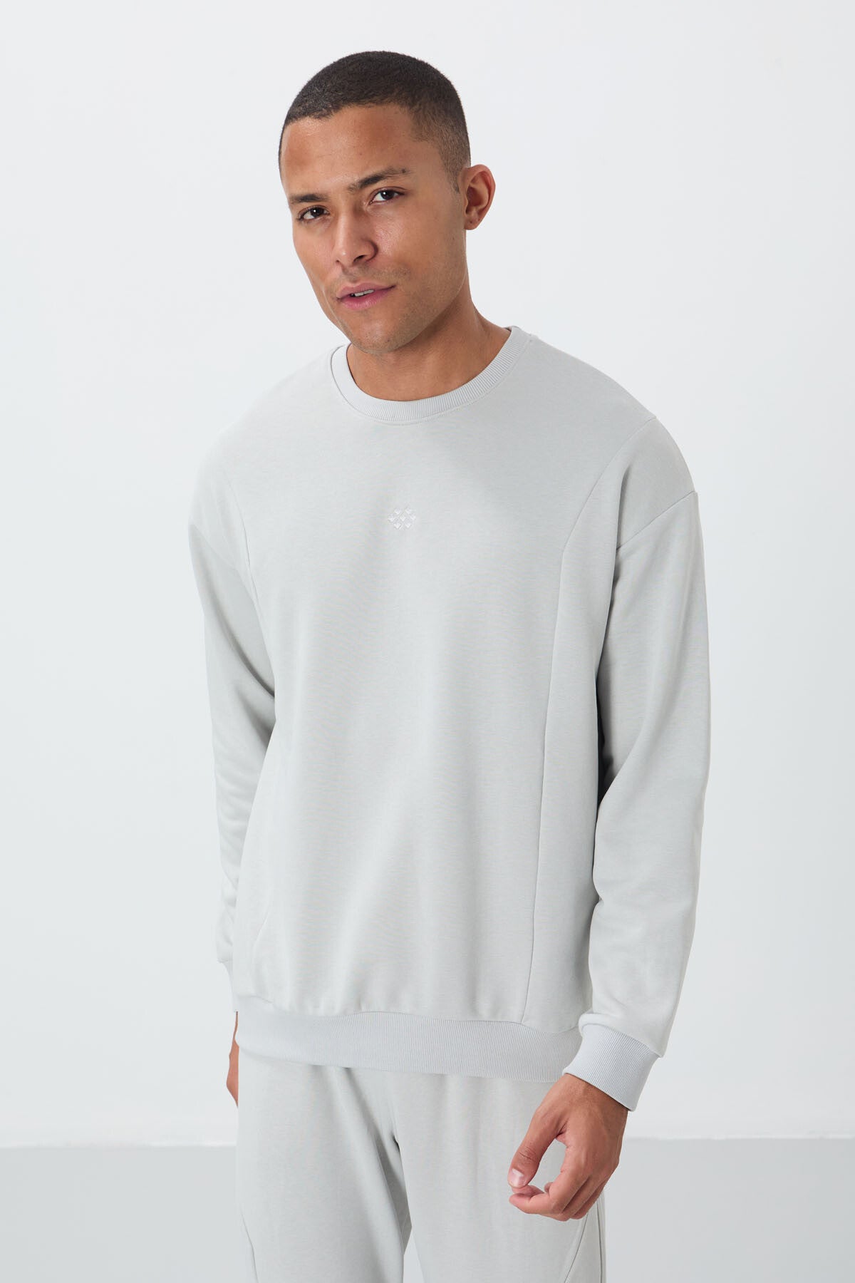 Stone Compact Cotton Thick Smooth Textured O Collar Comfort Fit Men's Tracksuit Set -85263