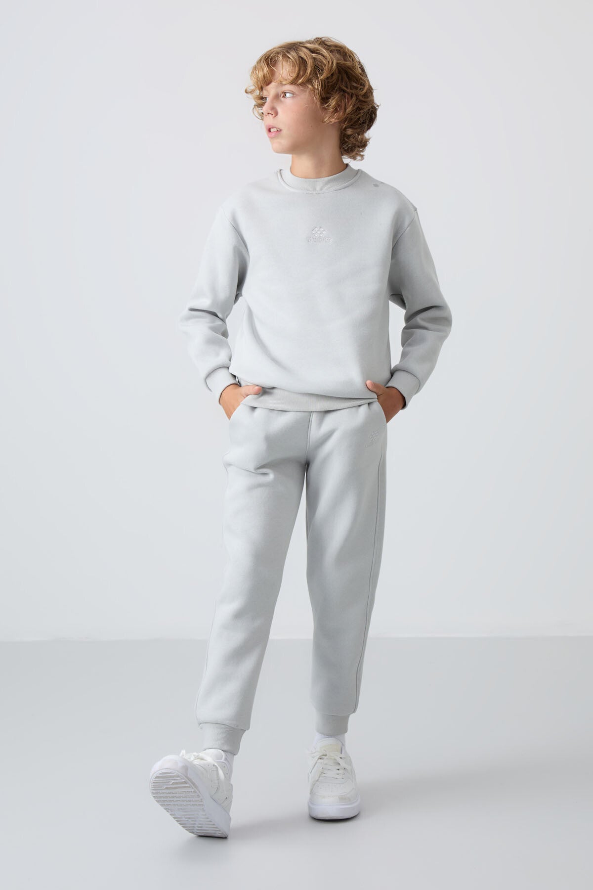 Stone Cotton Thick Fleece-Lined Soft Textured Standard Fit Embroidered Boys' Tracksuit Set - 11249