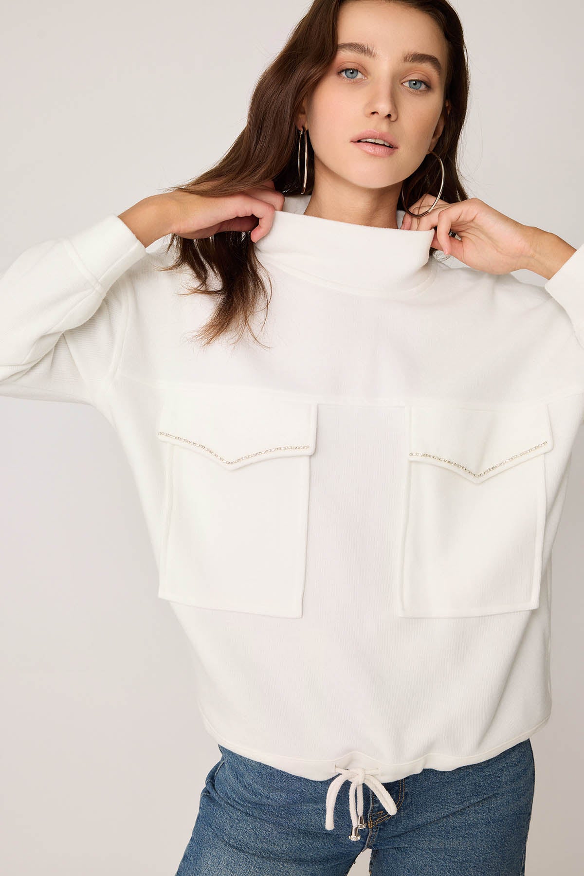 LACED BLOUSE