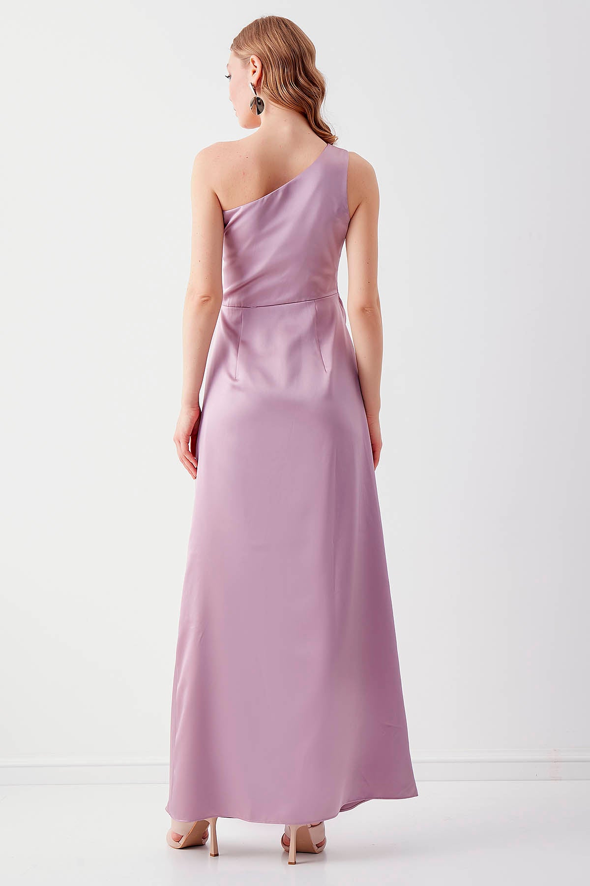 ONE SHOULDER SATIN MAXI DRESS