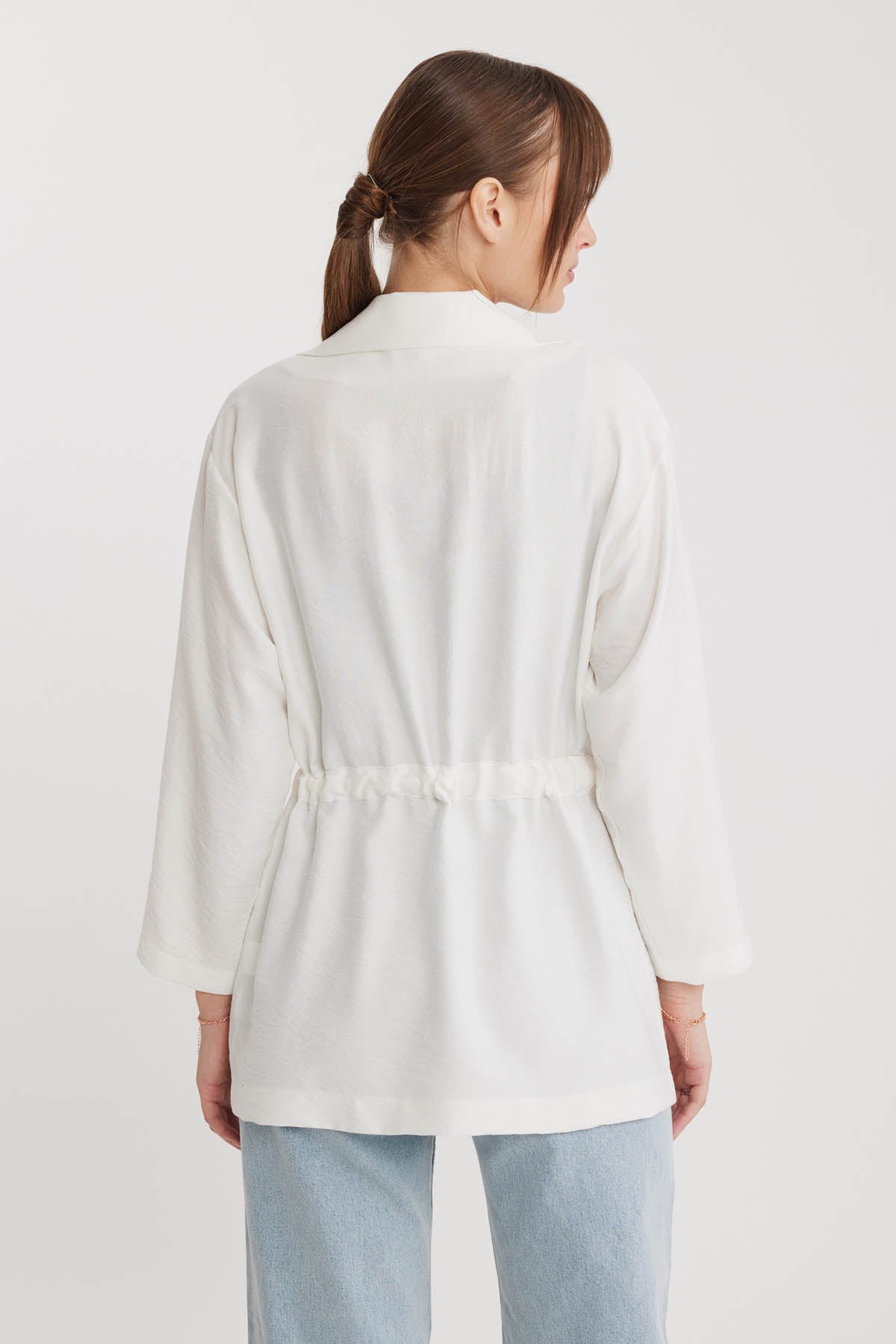 LONG COLLAR DETAILED WAIST-TIE JACKET