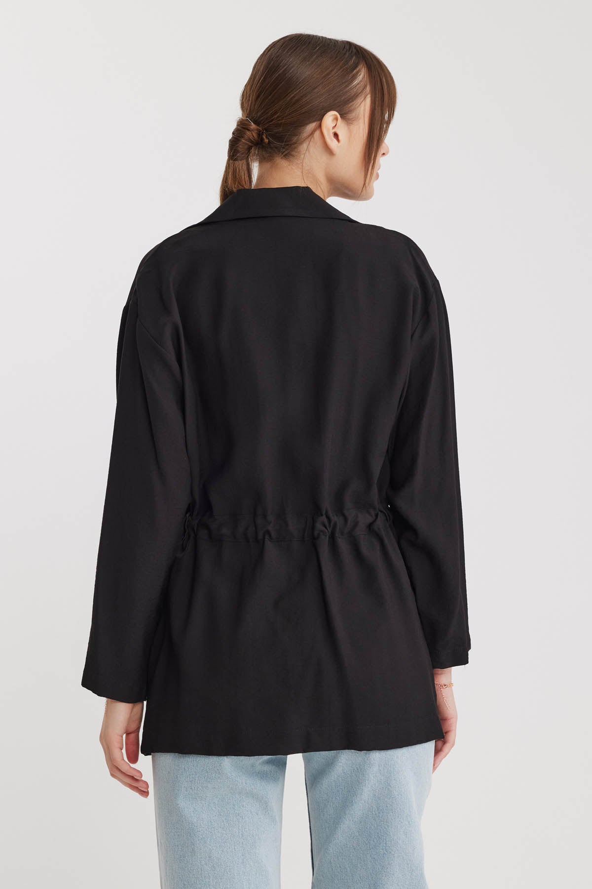 LONG COLLAR DETAILED WAIST-TIE JACKET