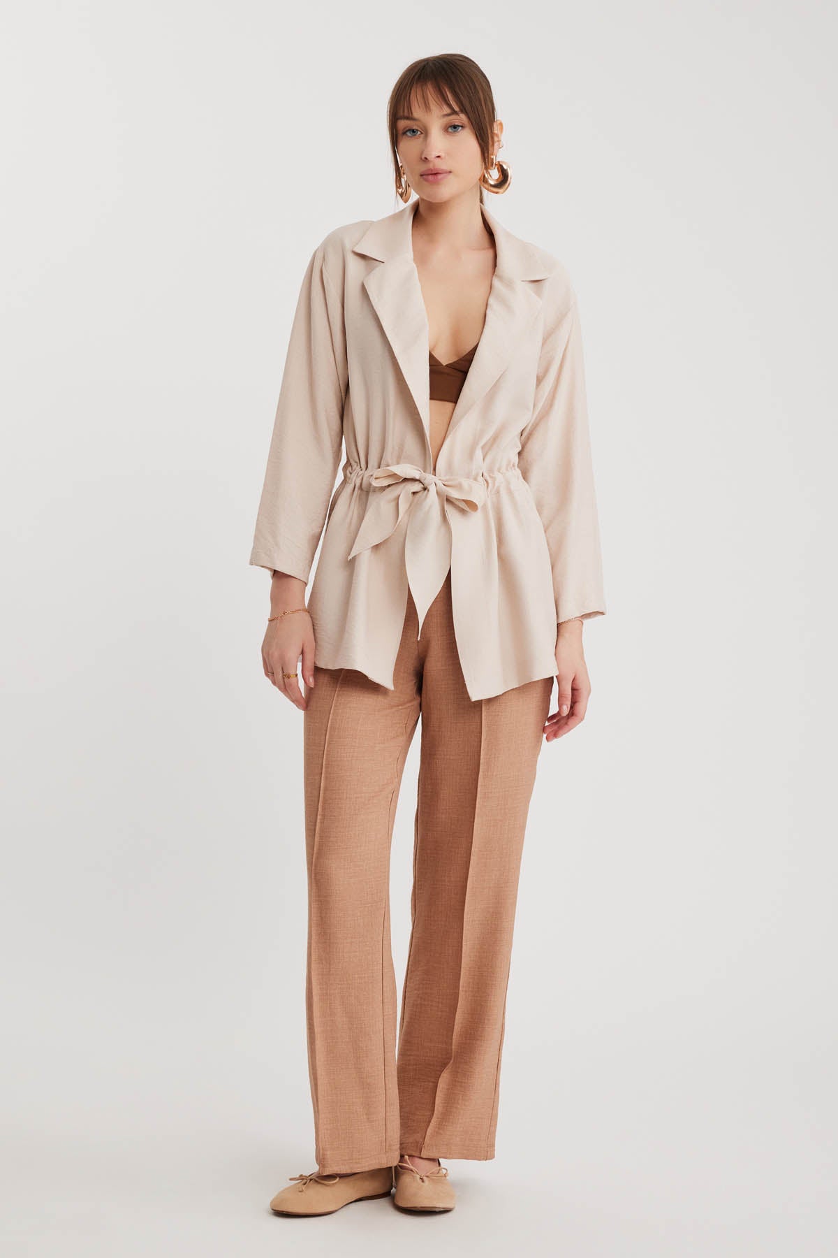 LONG COLLAR DETAILED WAIST-TIE JACKET