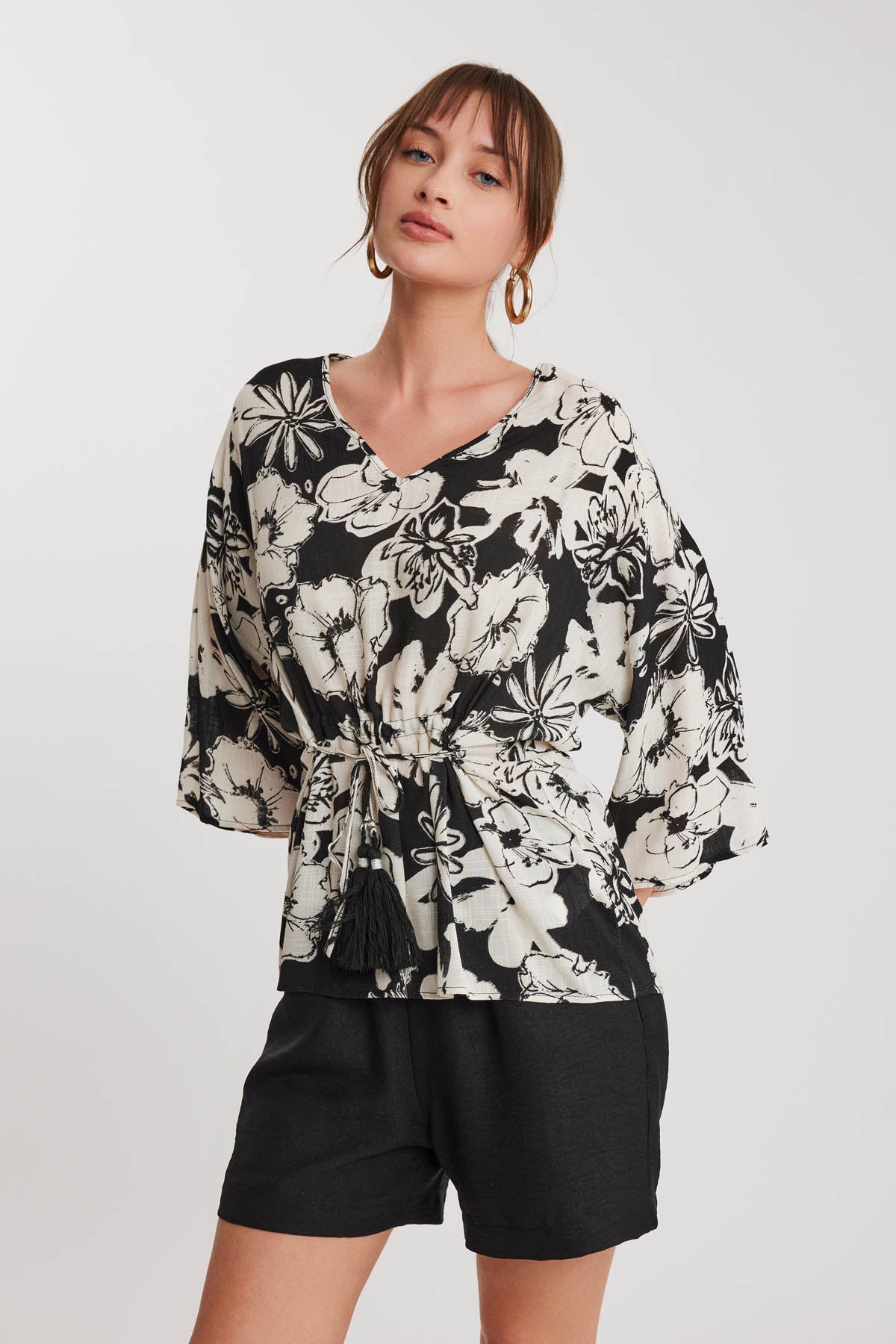 V COLLAR FLOWERED WAIST TASSEL LACED BLOUSE