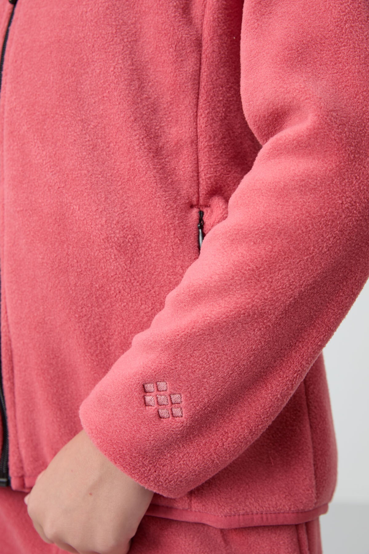 Wild Rose Thick Soft Textured Standard Fit Embroidered Fleece Girls' Sweatshirt - 75154