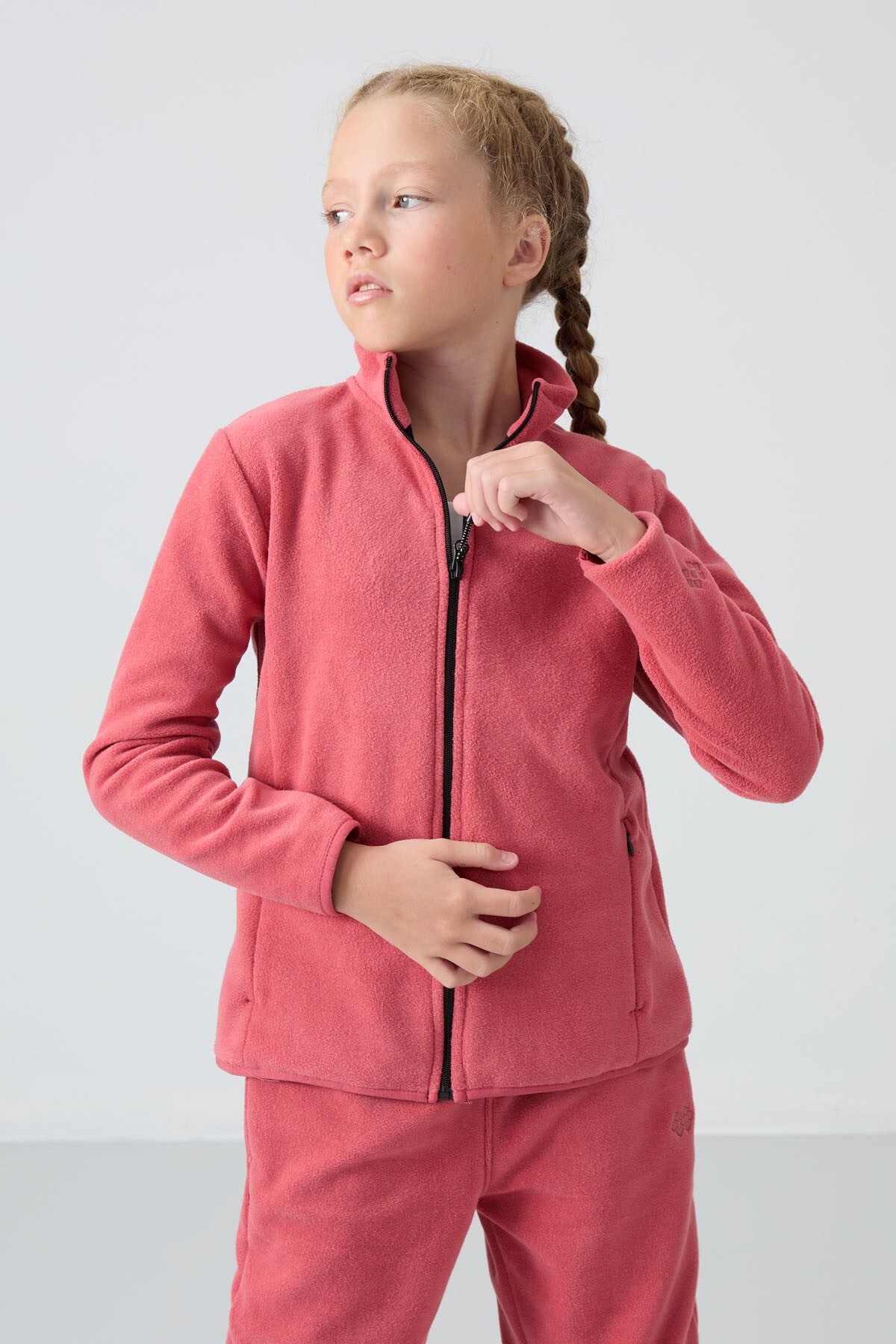 Wild Rose Thick Soft Textured Standard Fit Embroidered Fleece Girls' Sweatshirt - 75154