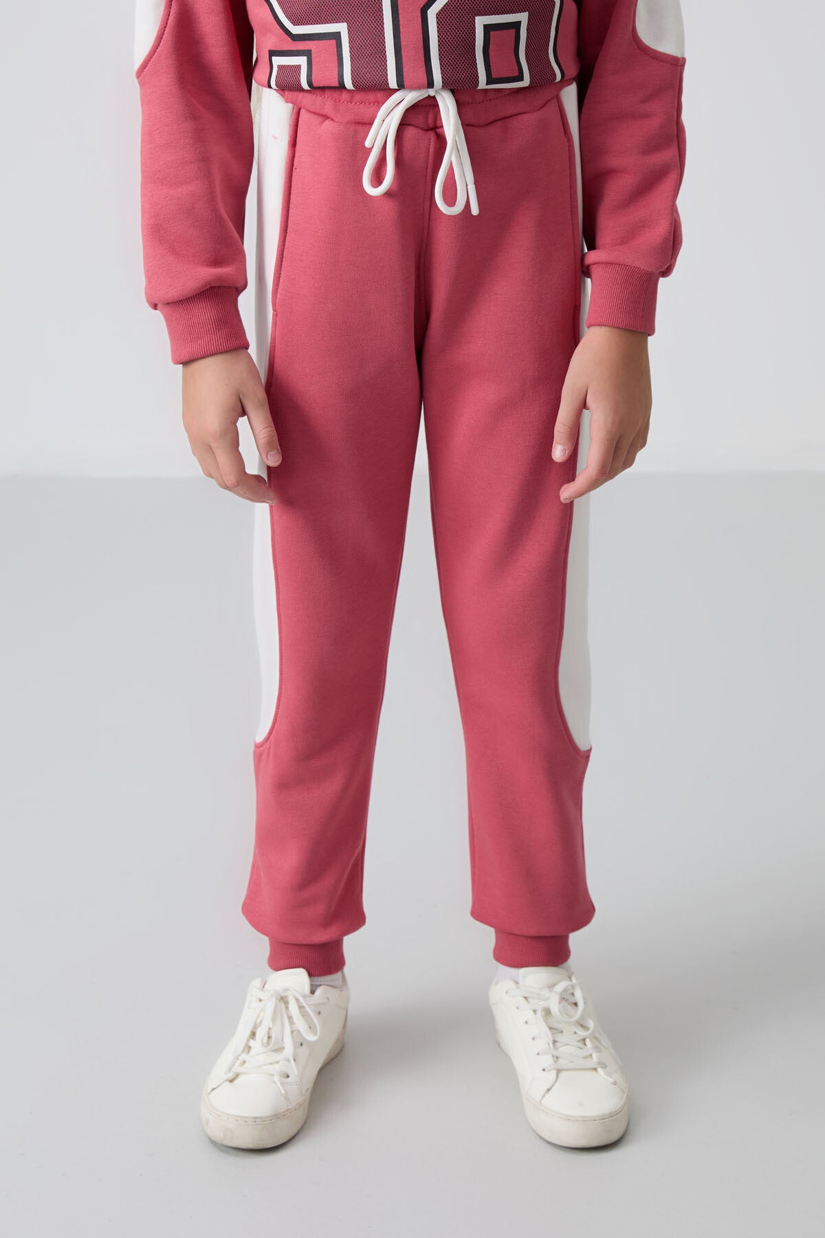 Wild Rose Cotton Fleece-Lined Soft Texture Standard Fit Printed Girls' Tracksuit Set - 75170