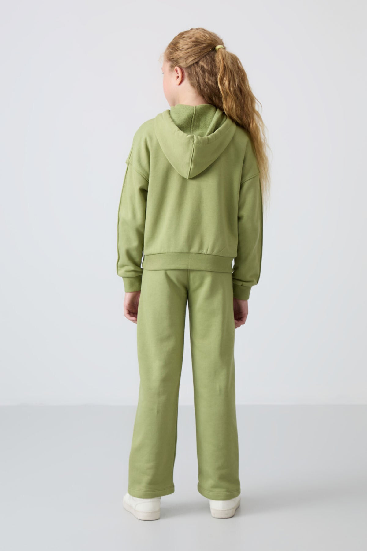 Oil Green Cotton Lined Fleece Soft Textured Standard Fit Embroidered Girls' Tracksuit Set - 75161