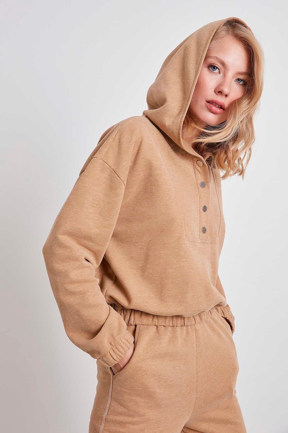 HODDIE SWEATSHIRT WITH ELASTANE SLEEVE END