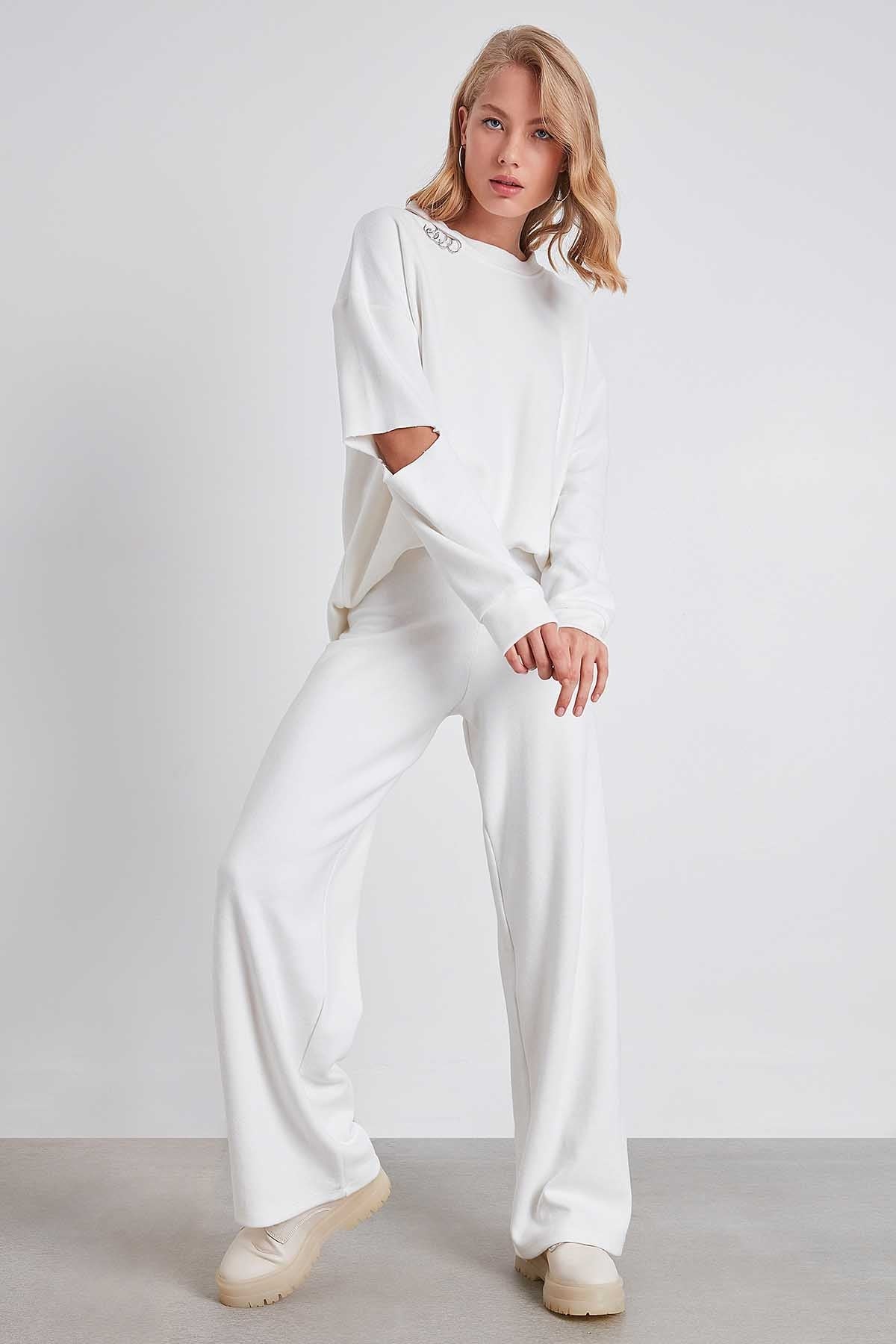 SPLIT COLLAR AND ARMS SWEATSHIRT