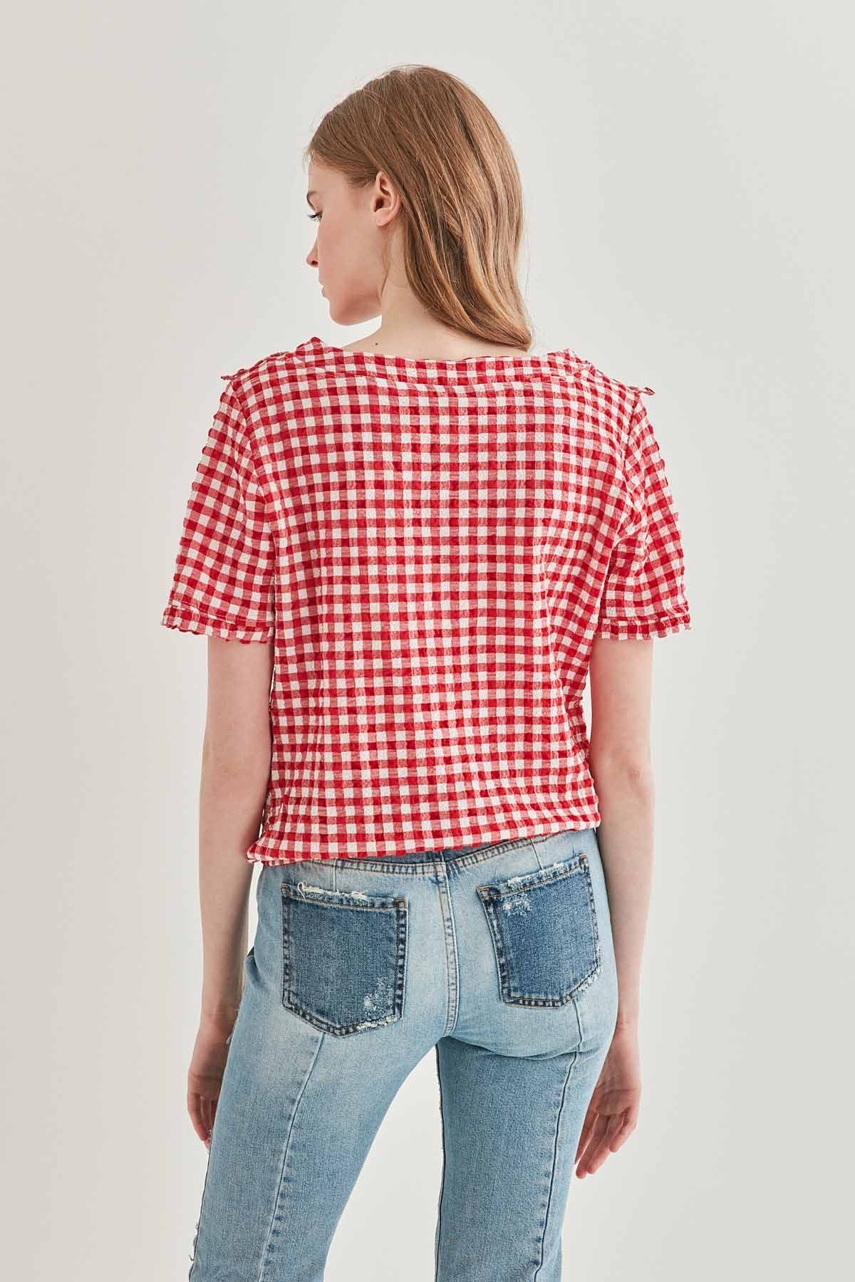VOLAN COLLAR CHECKERED BLOUSE