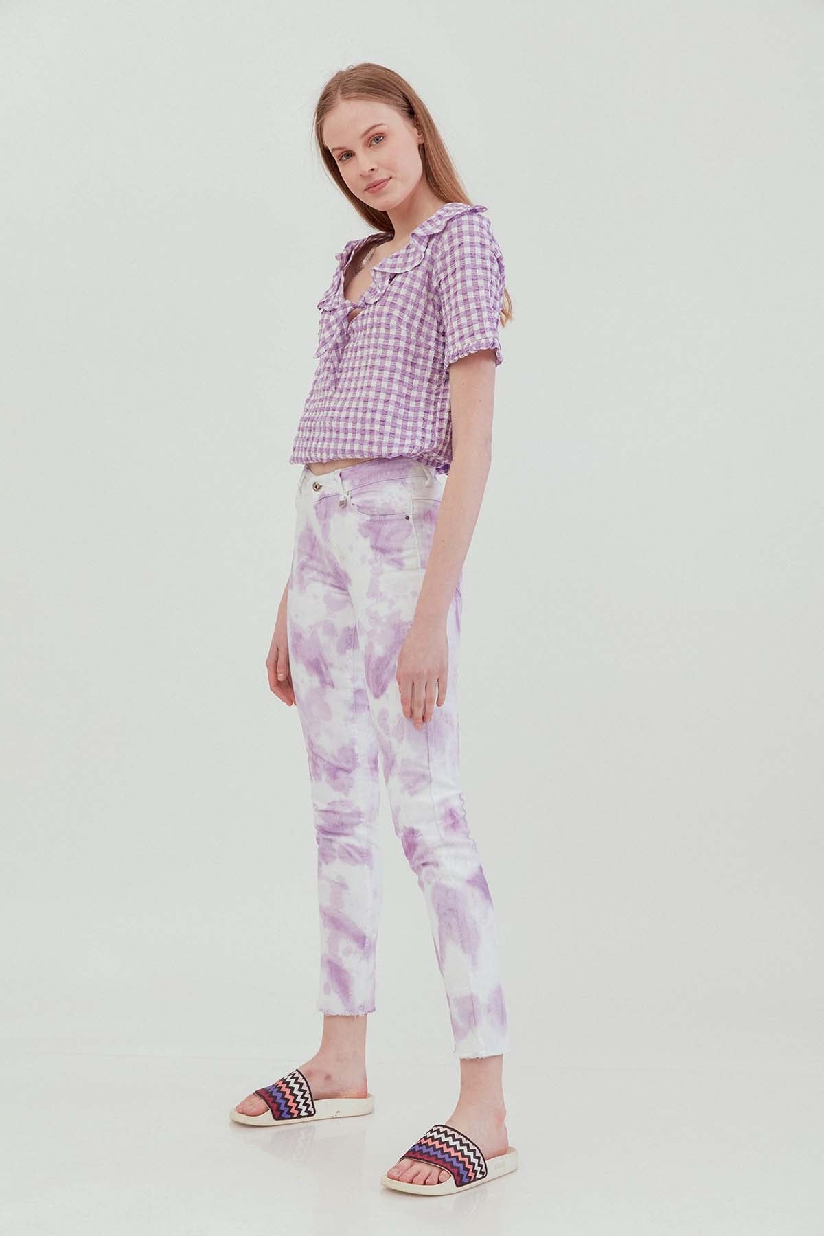VOLAN COLLAR CHECKERED BLOUSE