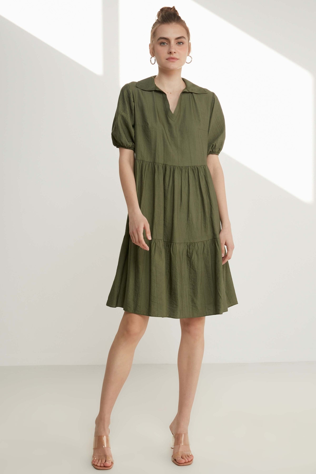 COLLARED LOOSE SLEEVE DRESS