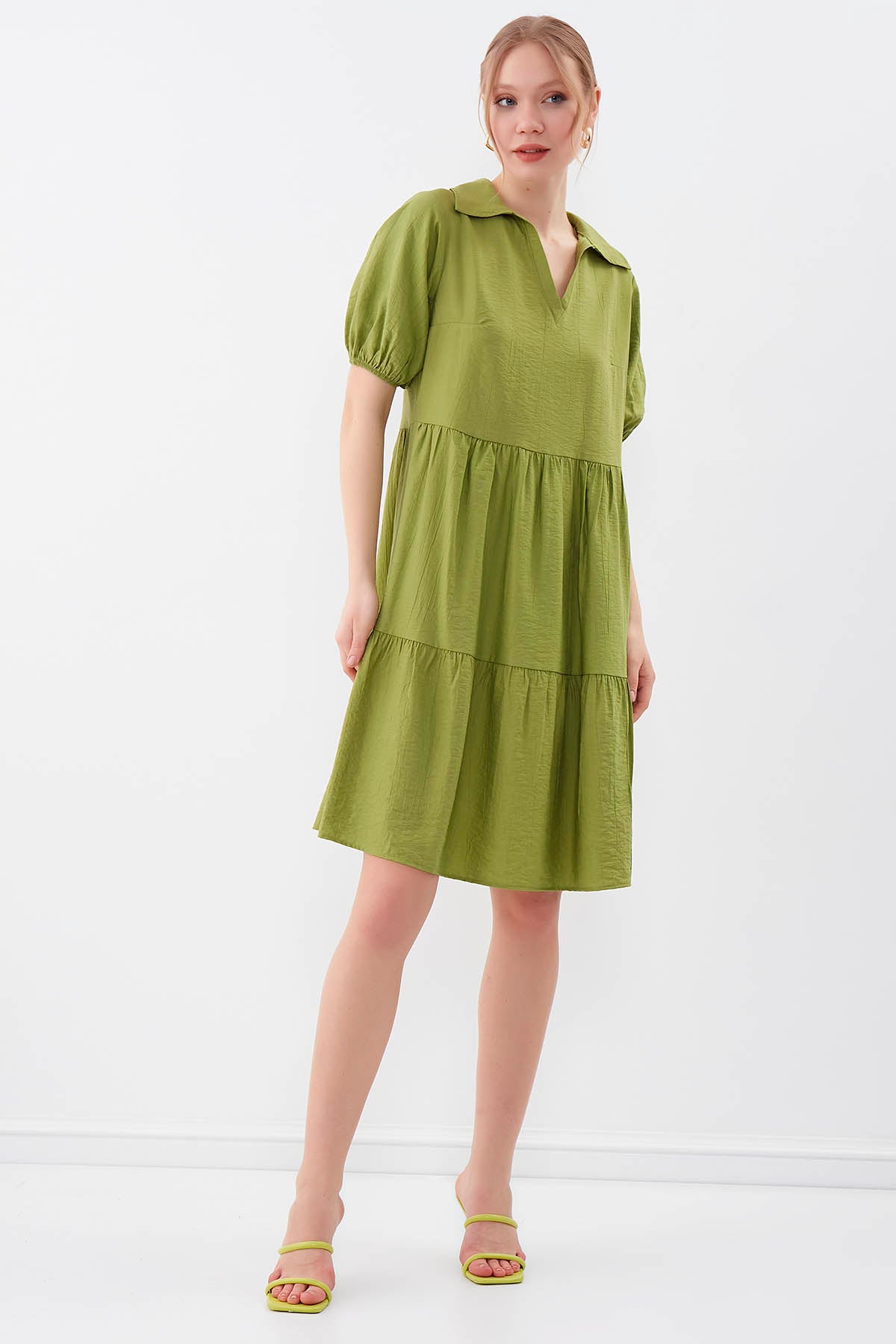 COLLARED LOOSE SLEEVE DRESS