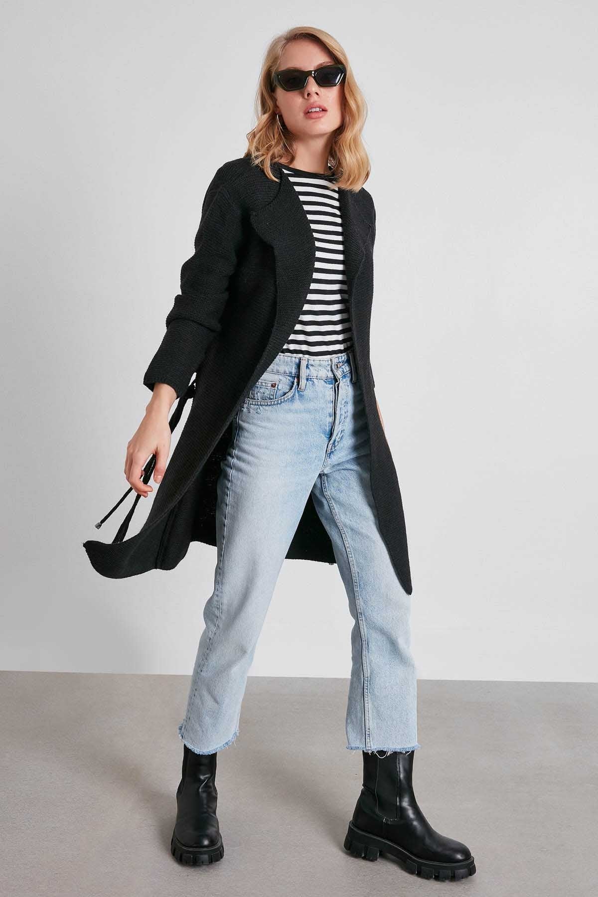 KNITTED CARDIGAN