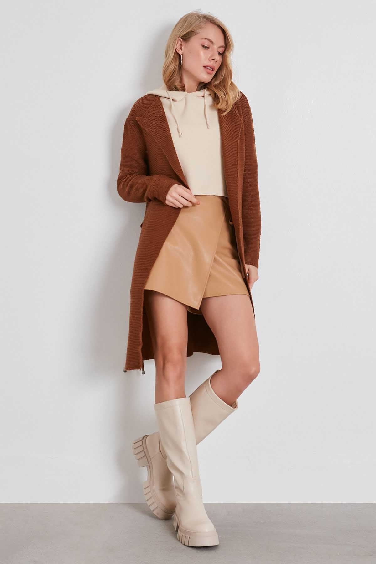 KNITTED CARDIGAN