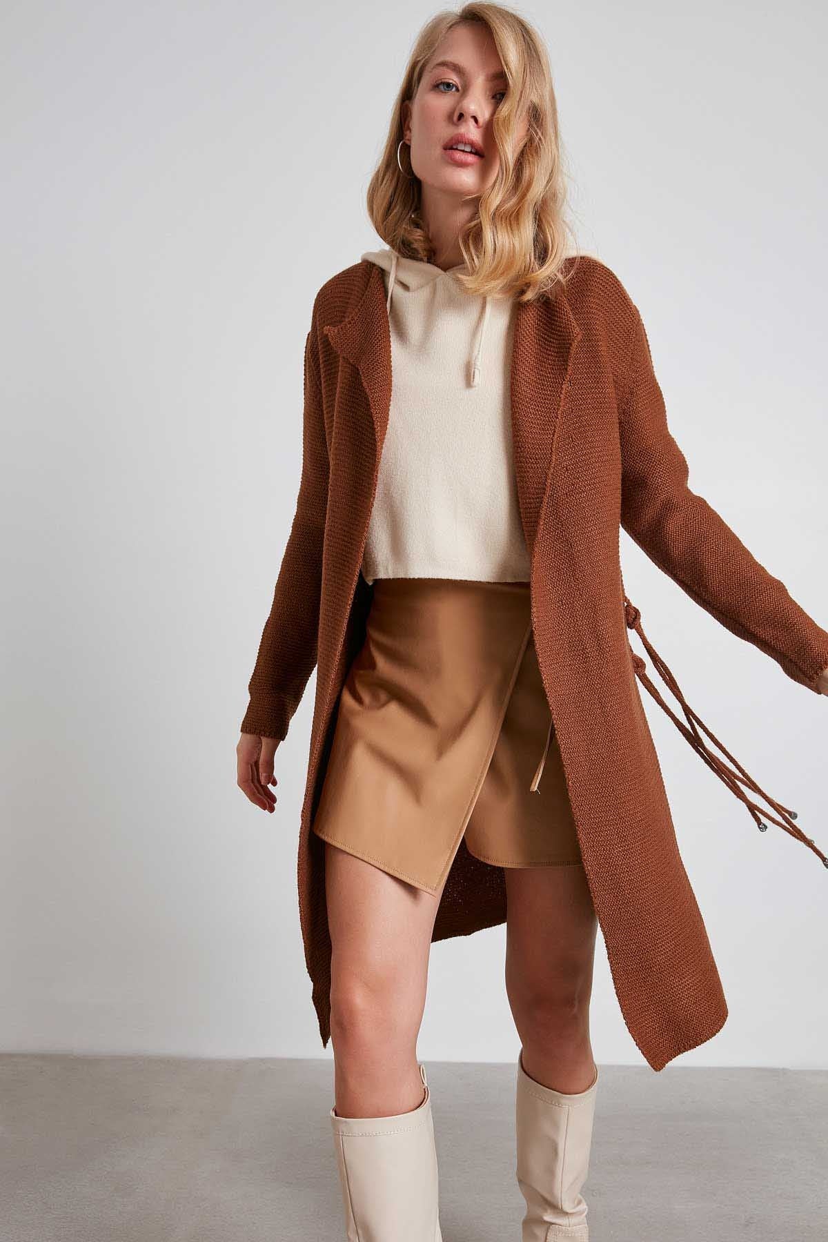 KNITTED CARDIGAN