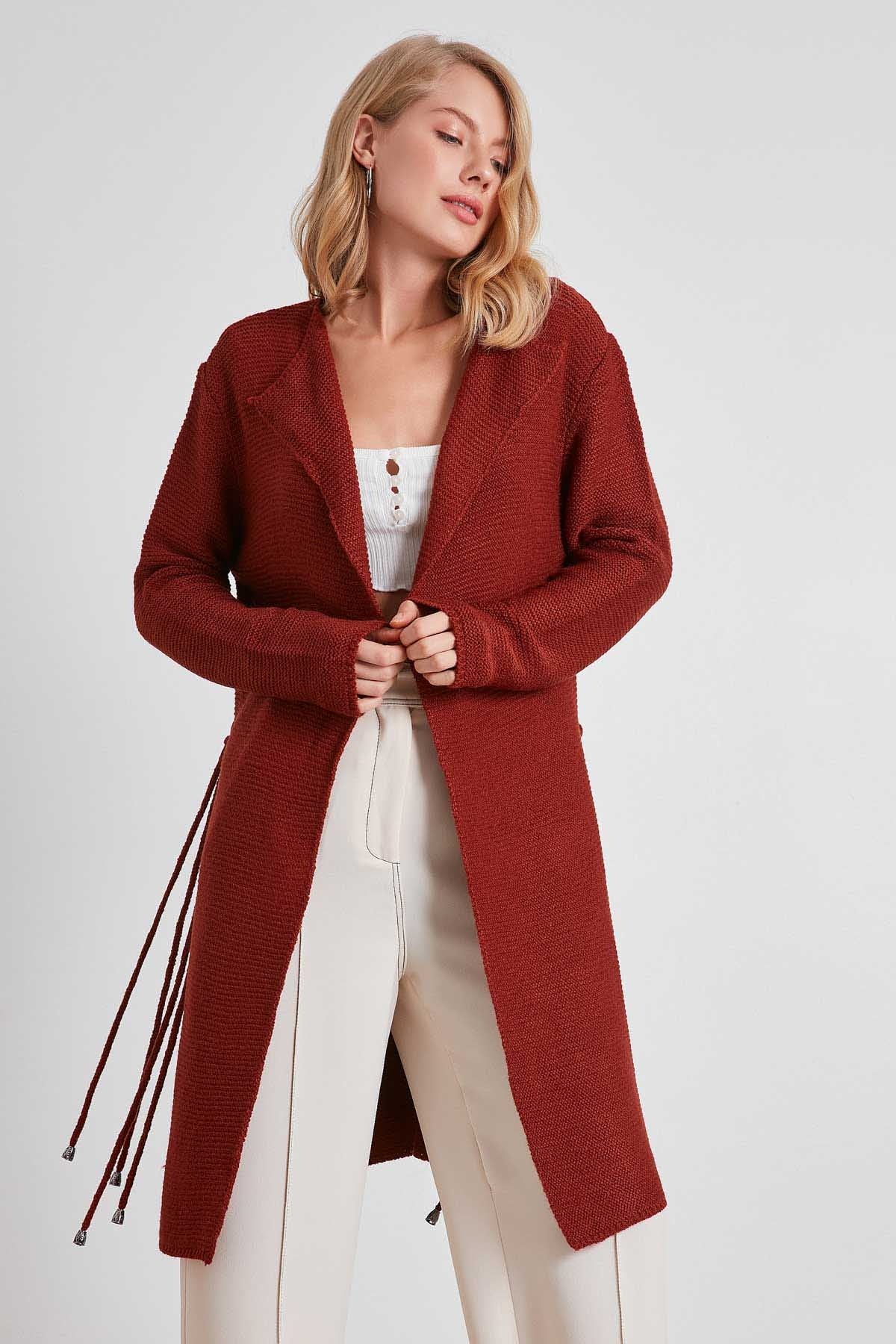 KNITTED CARDIGAN