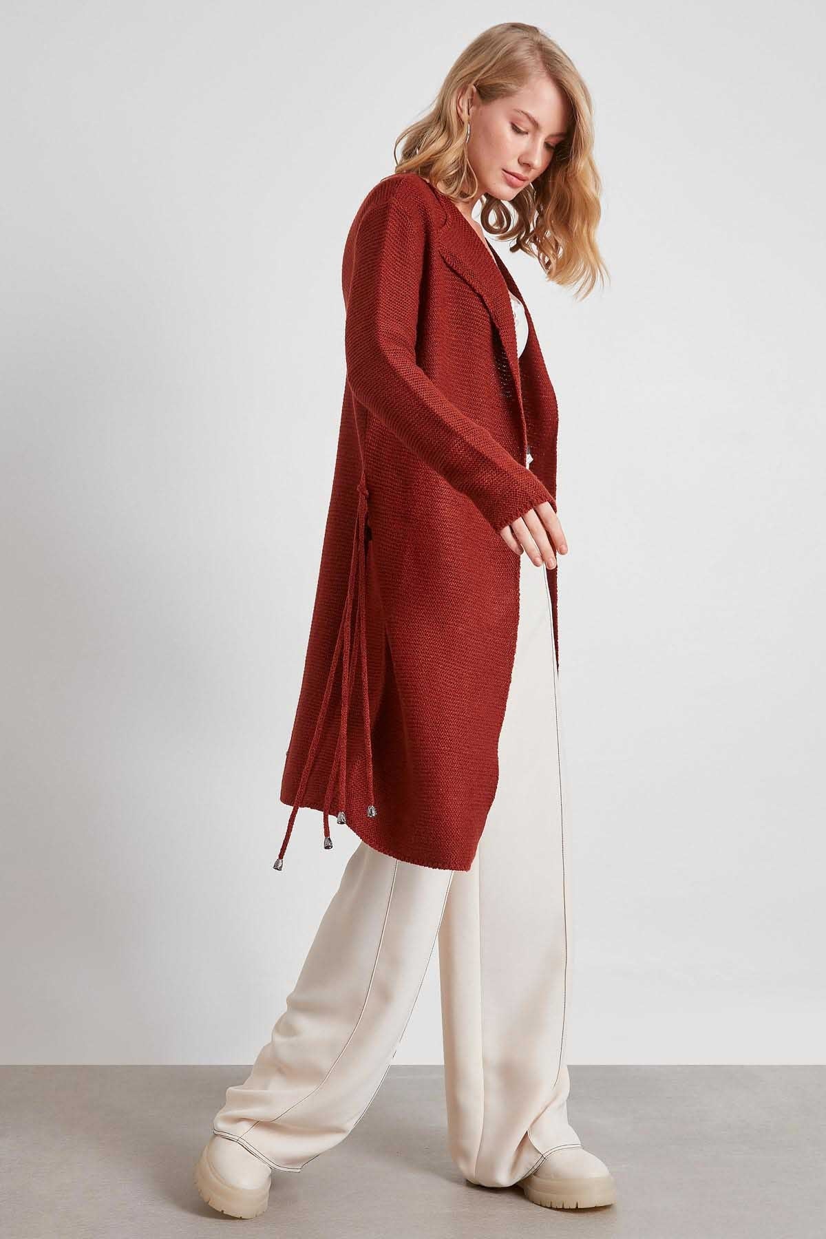 KNITTED CARDIGAN