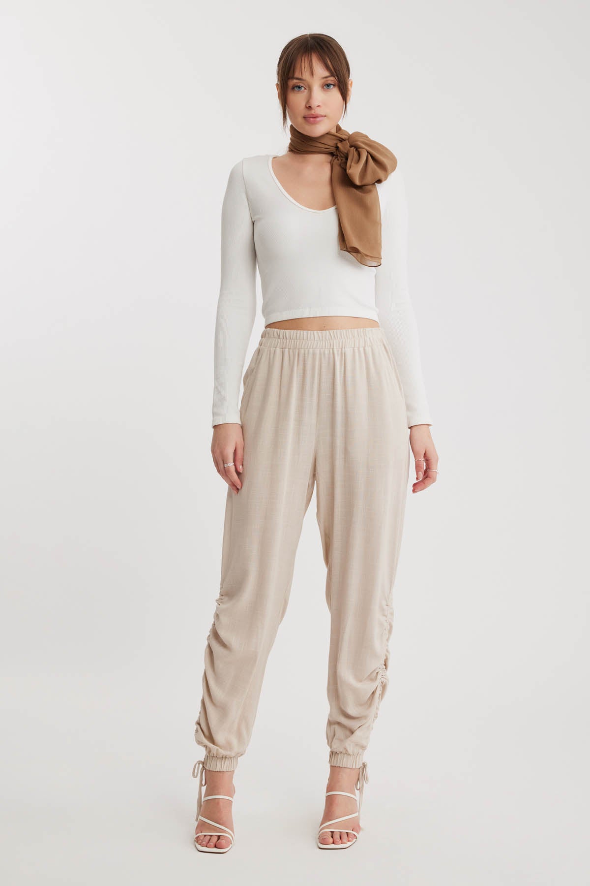 RUCKLED TROUSERS WITH ELASTANE WAIST