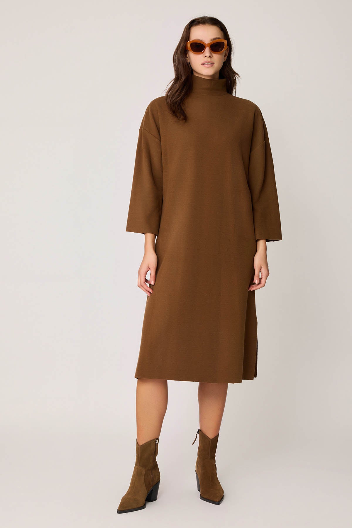 HIGH FASHION KNITTED ELEGANT DRESS
