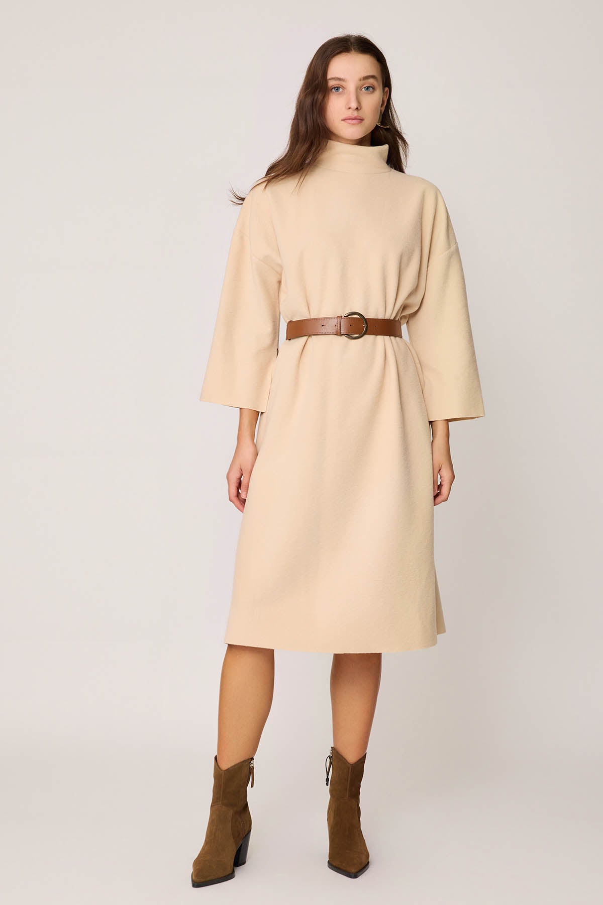 HIGH FASHION KNITTED ELEGANT DRESS