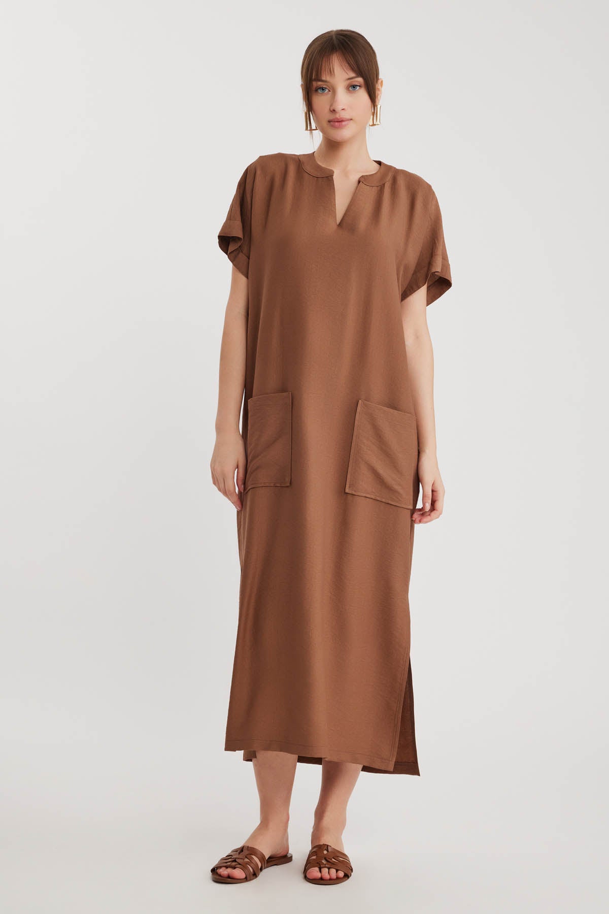DOUBLE POCKET DRESS WITH SIDE SPLIT