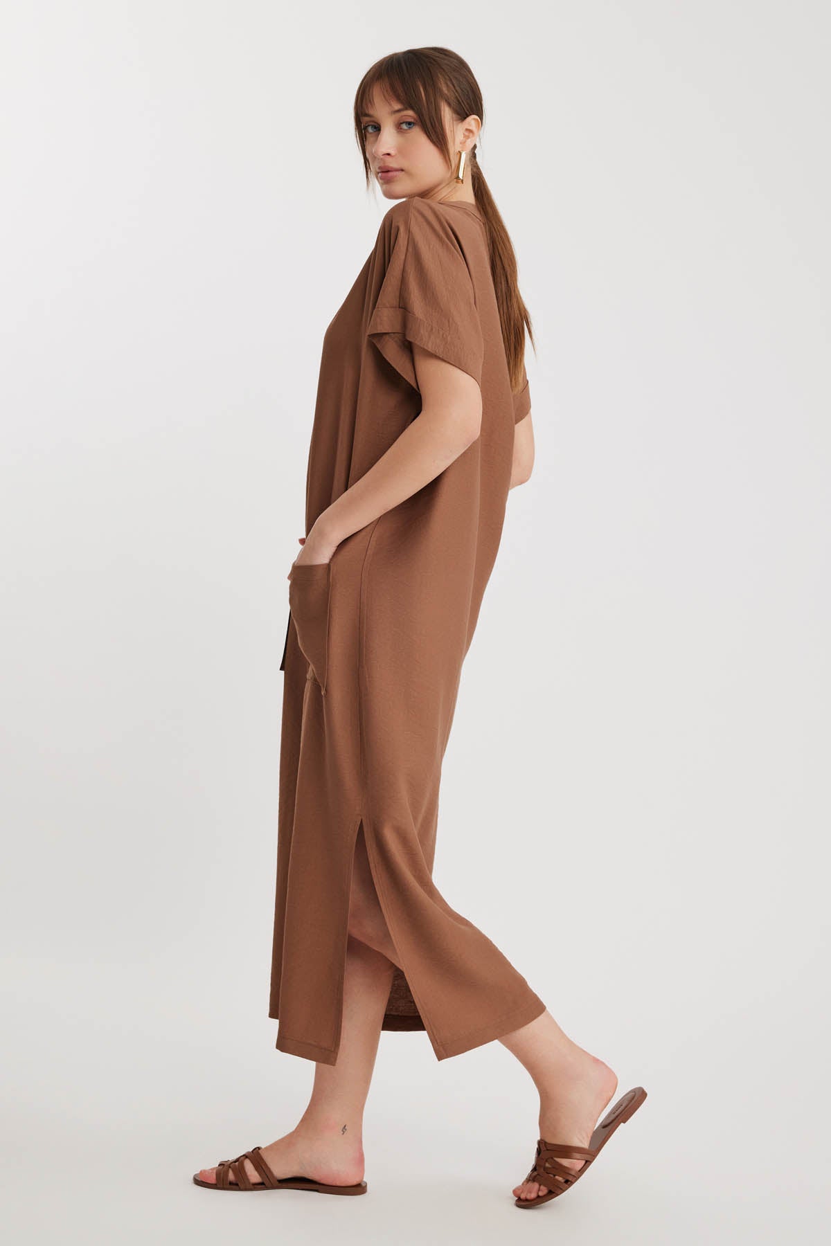 DOUBLE POCKET DRESS WITH SIDE SPLIT