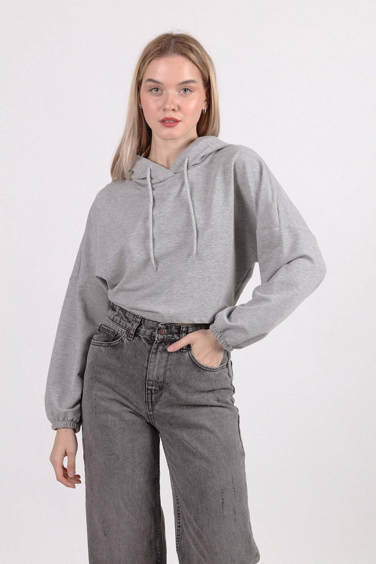 BAT SLEEVE CROP SWEATSHIRT WITH A HOOD