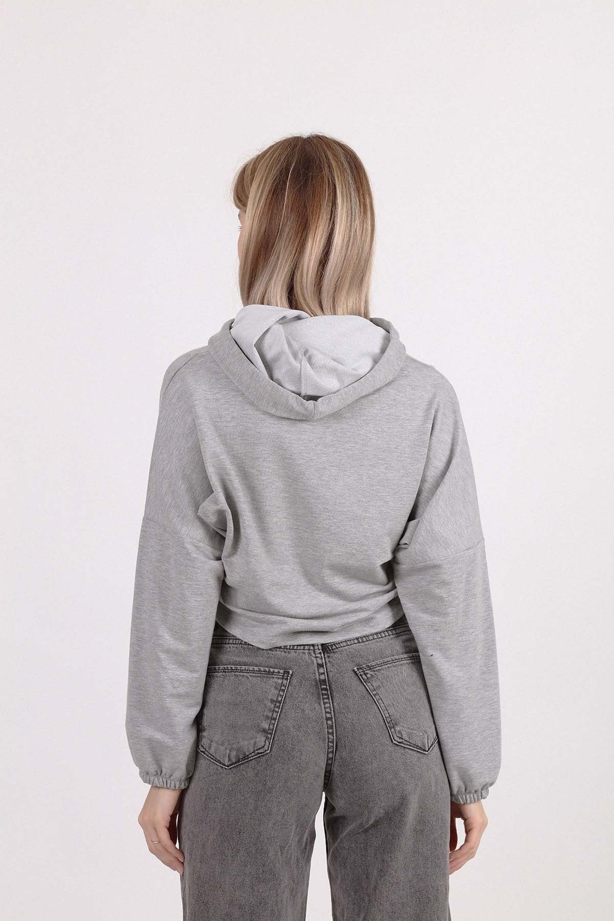 BAT SLEEVE CROP SWEATSHIRT WITH A HOOD