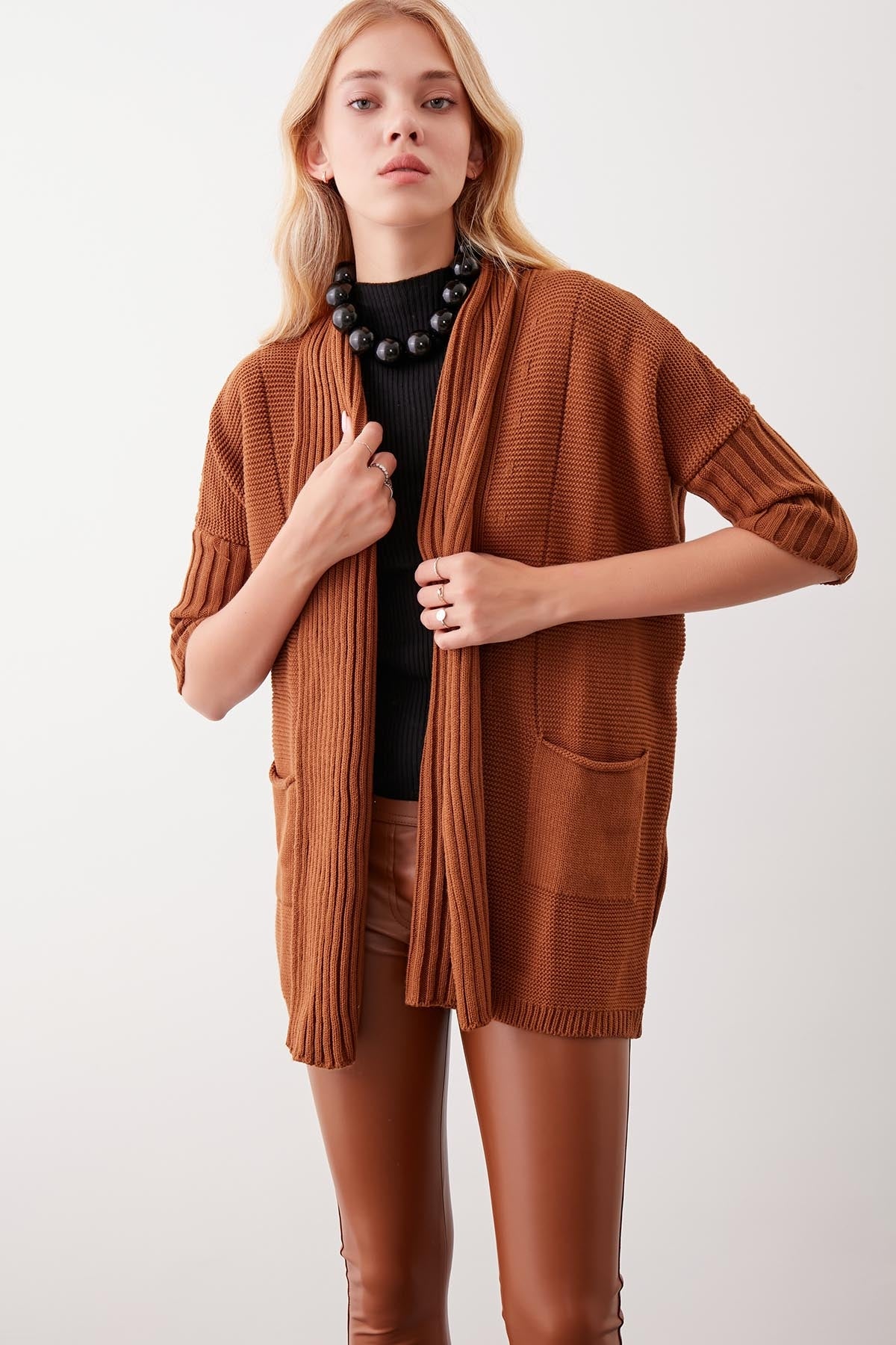 BAT SLEEVE LOOSE KNITTED CARDIGAN