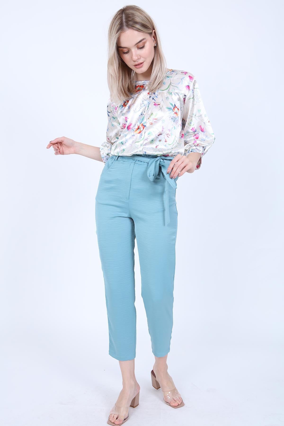 HIGH-WAIST JAGGED CROP TROUSERS