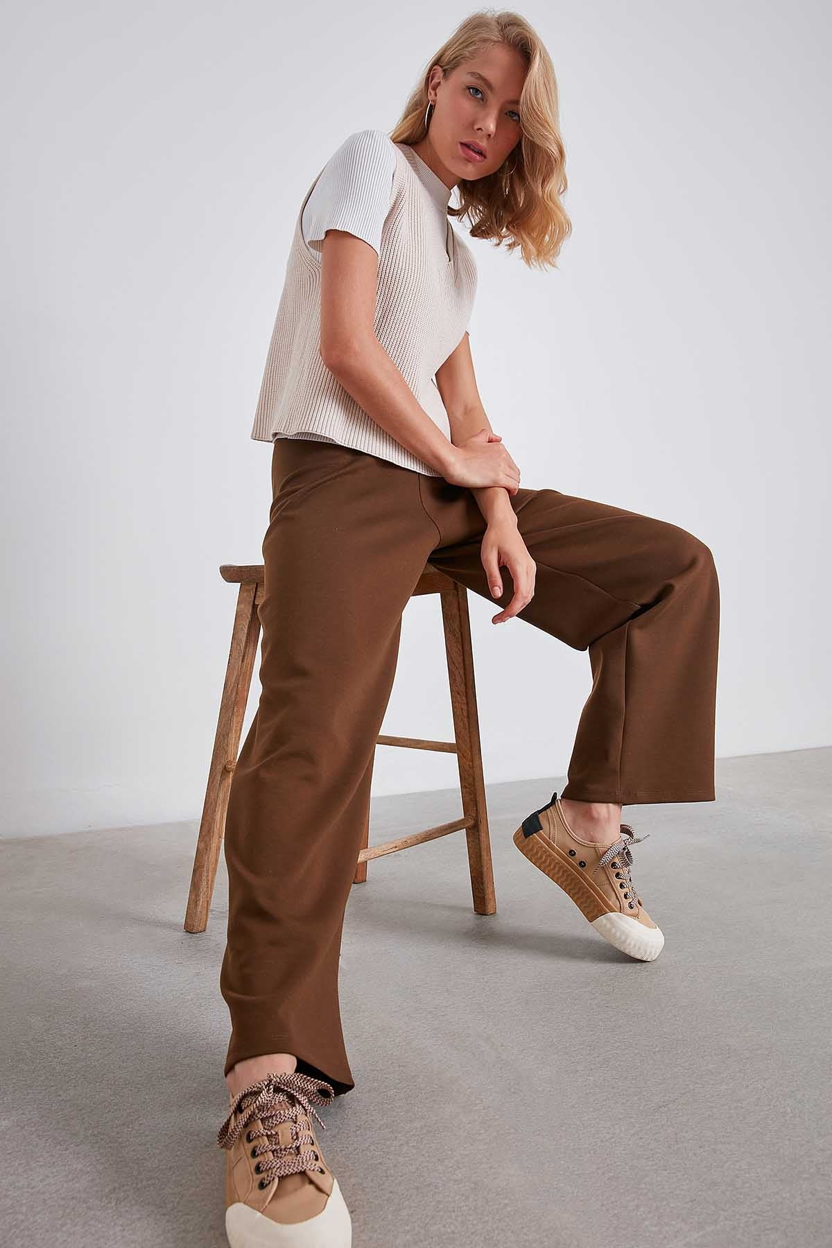 HIGH WAIST KNITTED TROUSERS