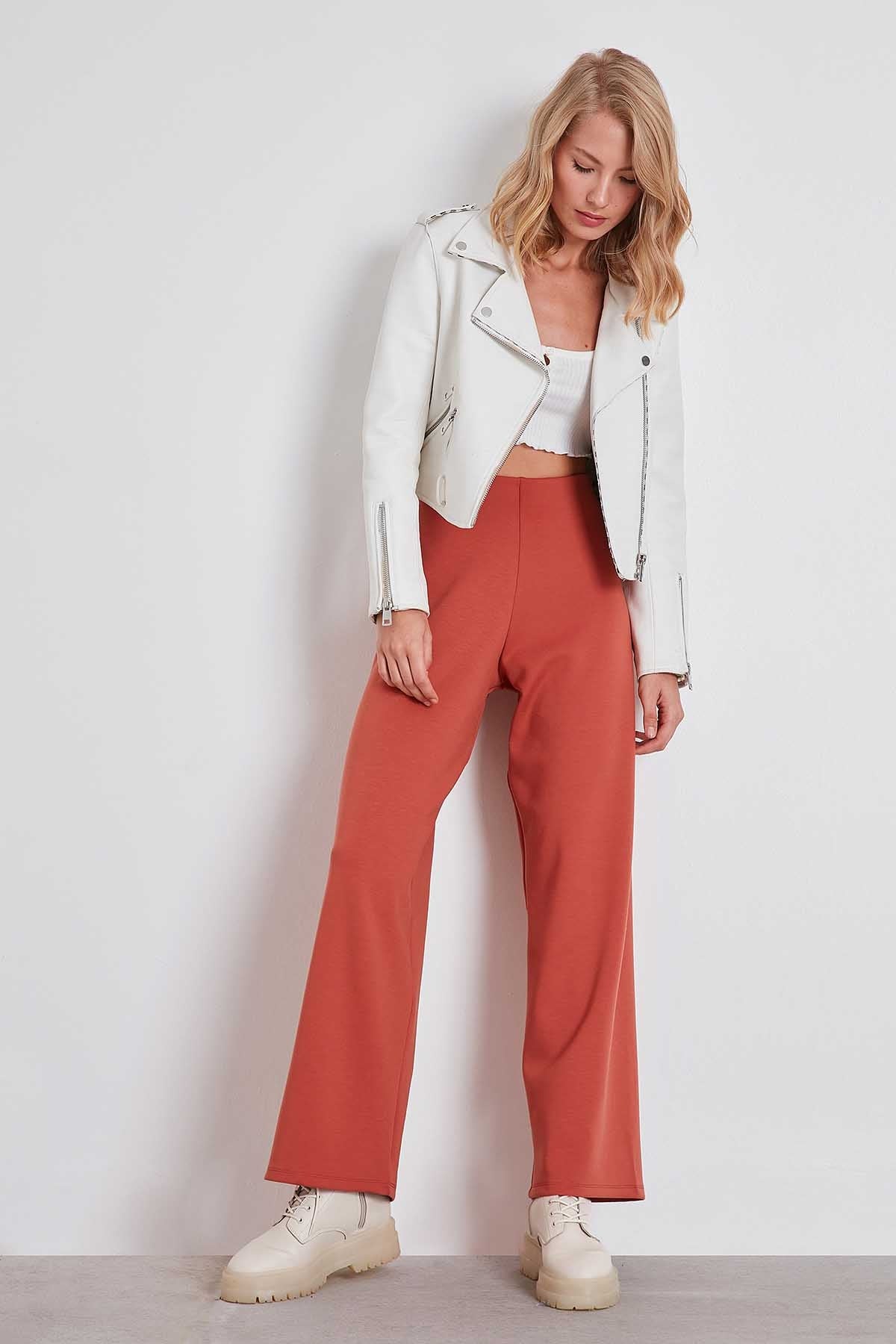 HIGH WAIST KNITTED TROUSERS