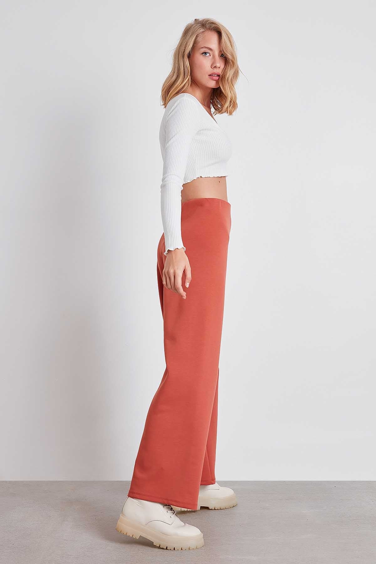 HIGH WAIST KNITTED TROUSERS