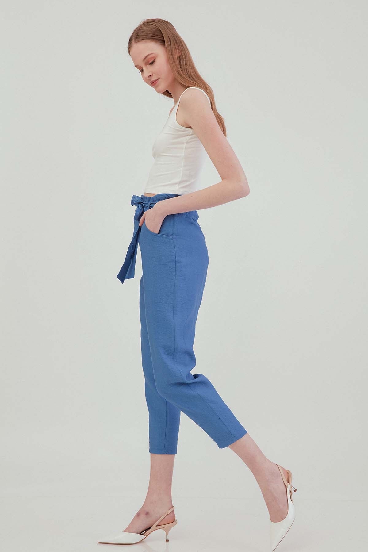 CROP TROUSERS WITH HIGH WAIST BELT ARCHES