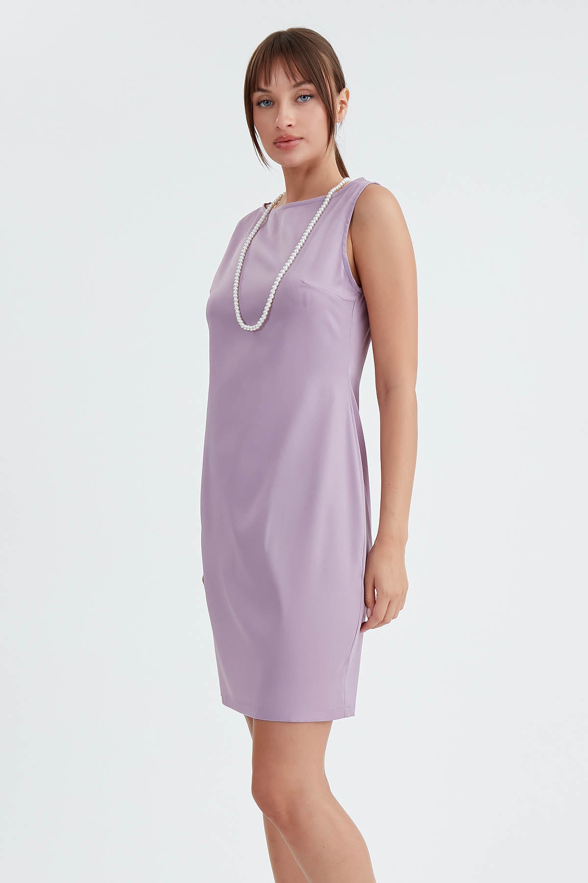 ROUND COLLAR SLEEVELESS DRESS