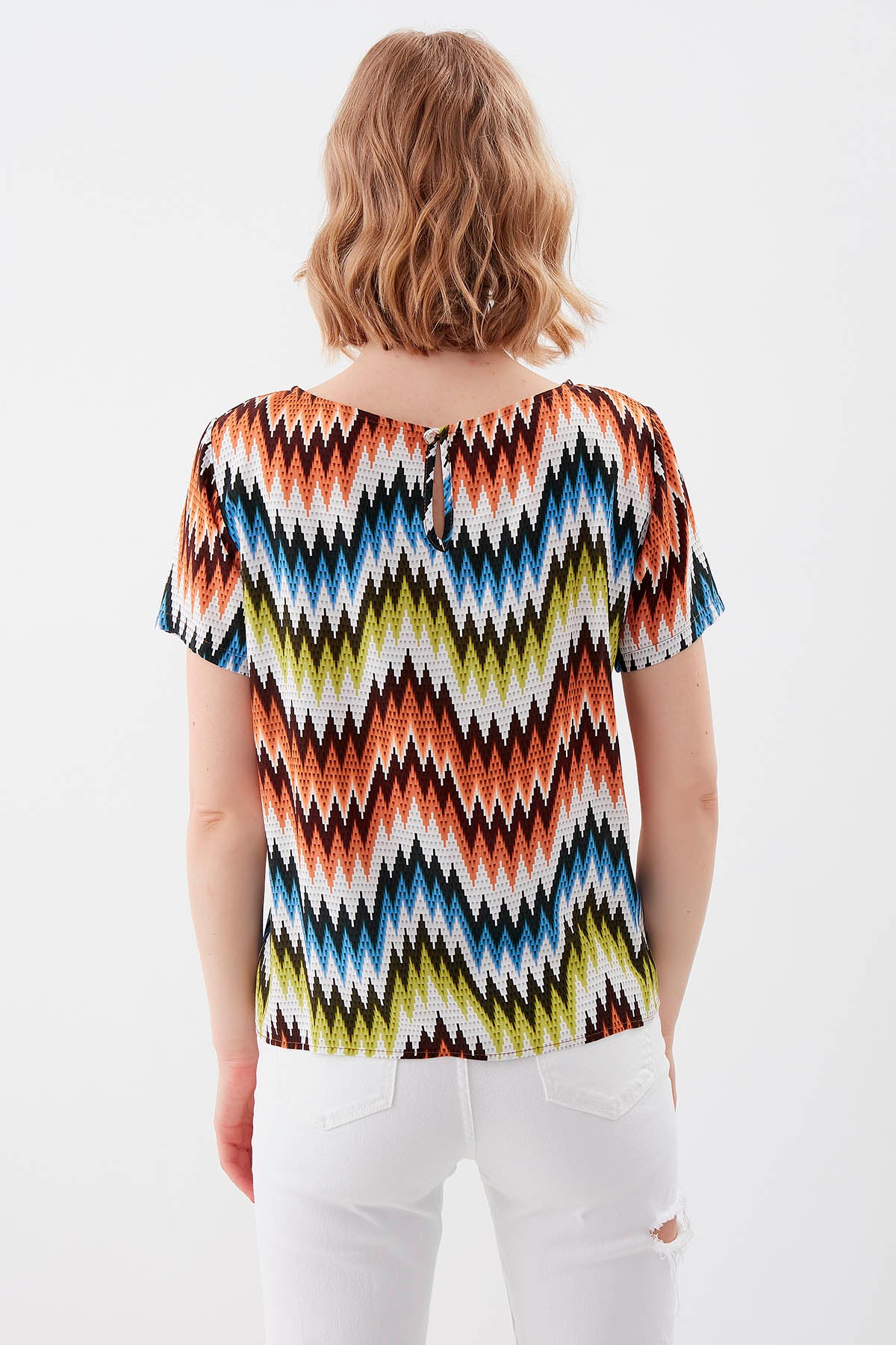 ZIGZAG PATTERN SHORT SLEEVE BLOUSE