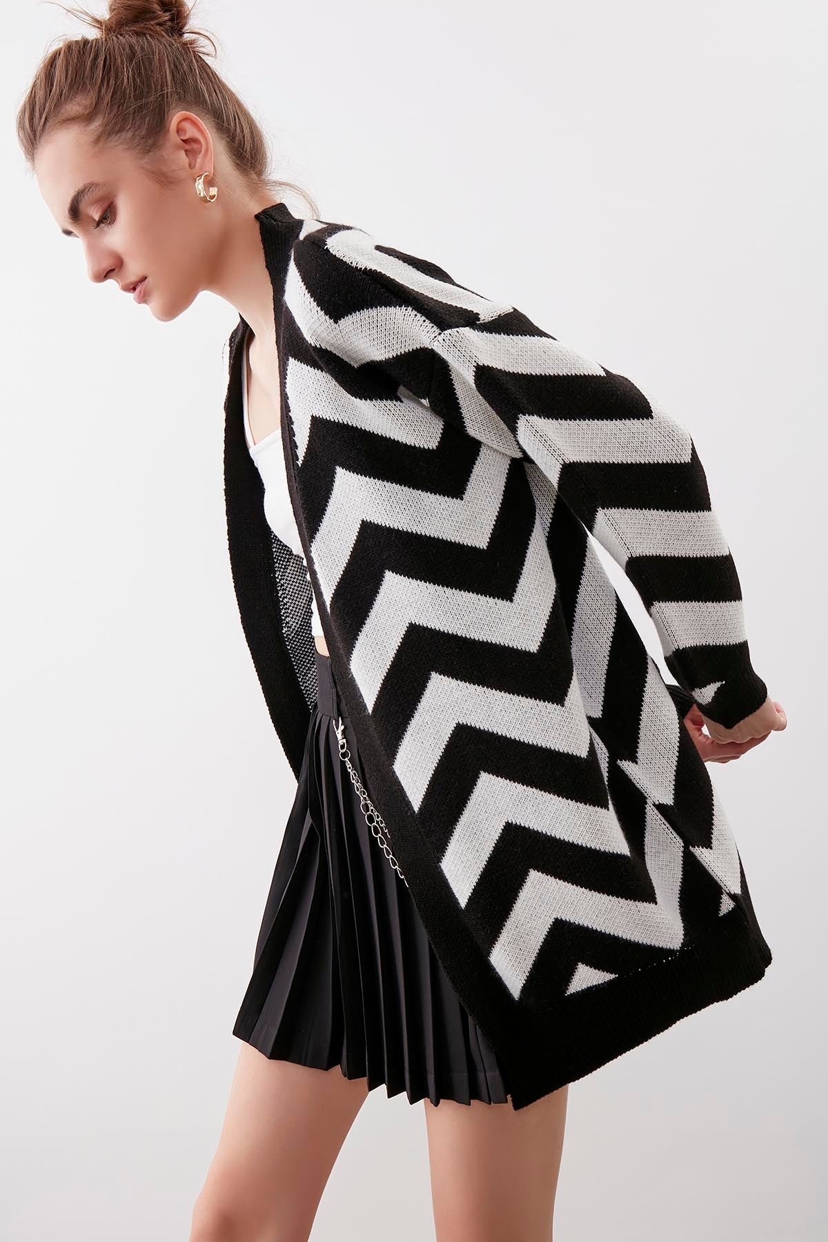 ZIGZAG PATTERN UNITED CARDIGAN
