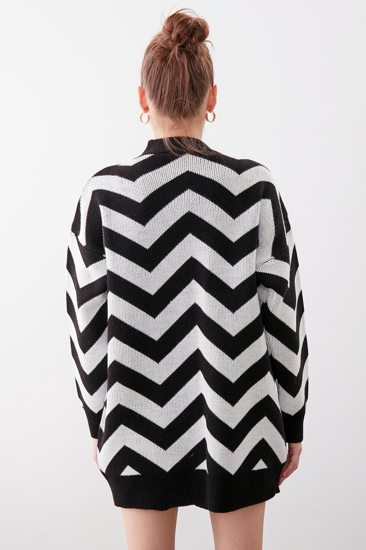 ZIGZAG PATTERN UNITED CARDIGAN