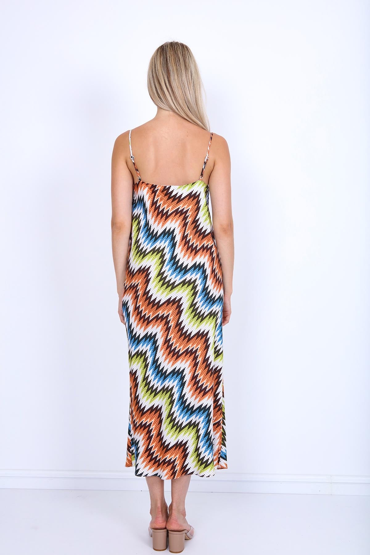 ZIGZAG PATTERNED STRING HANGING DRESS