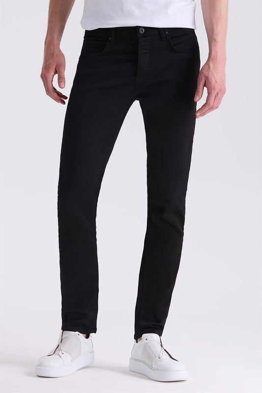Black Jeans